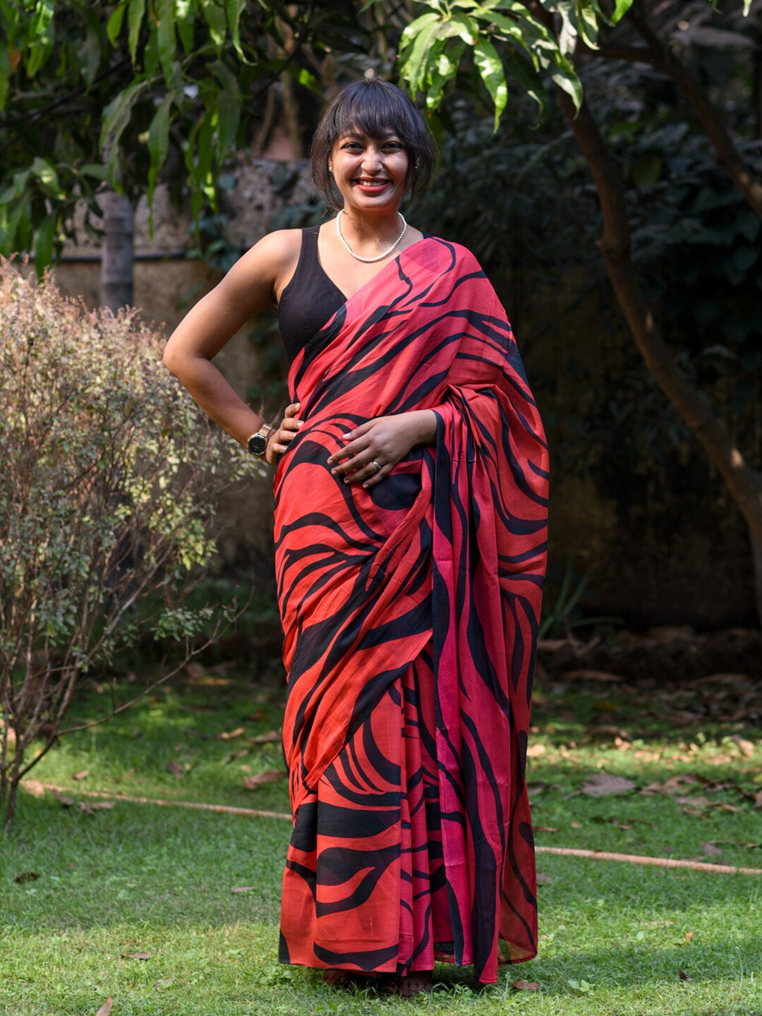 

Suta Printed Pure Cotton Saree, Red