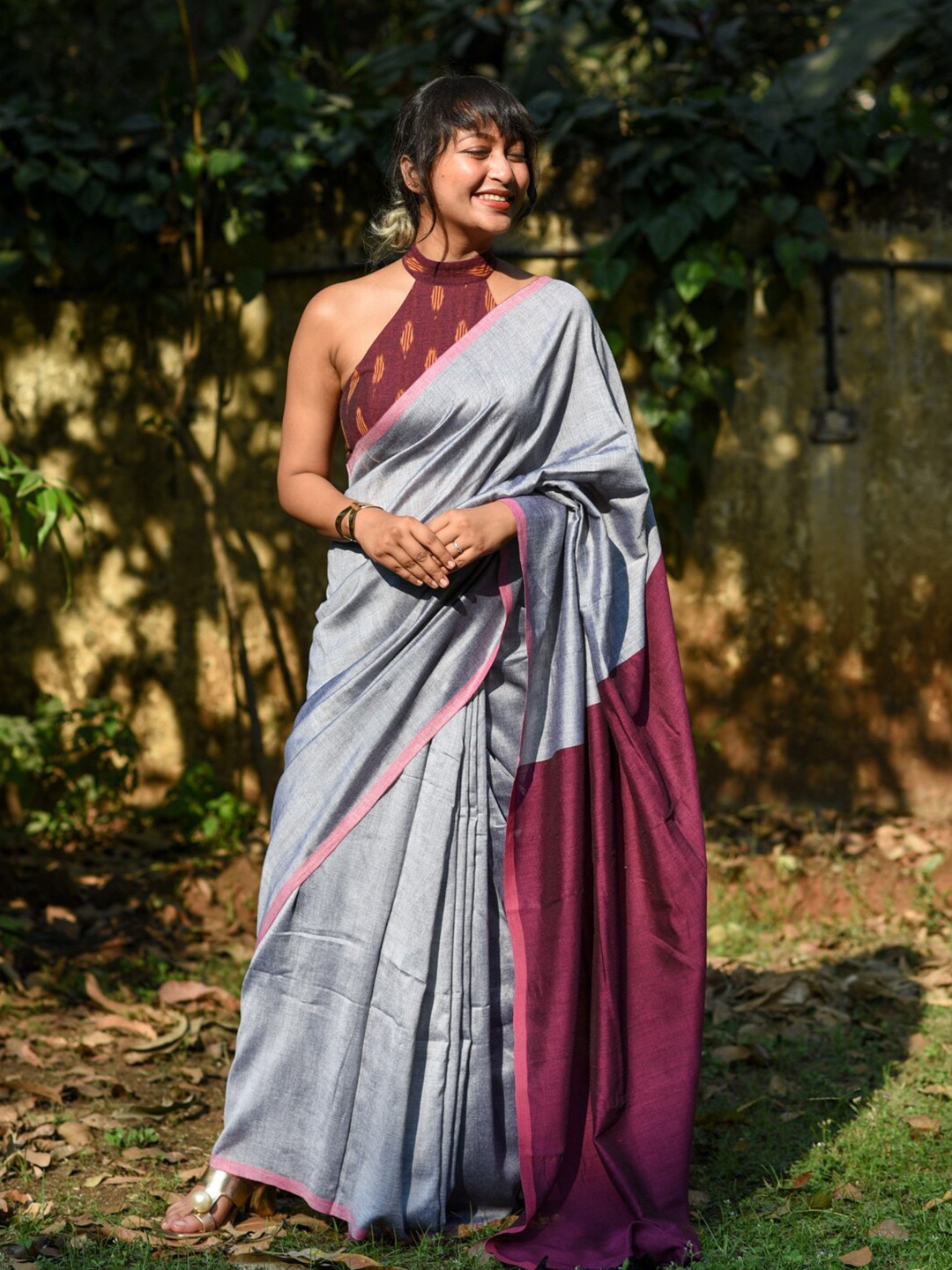 

Suta Cotton Blend Saree, Grey