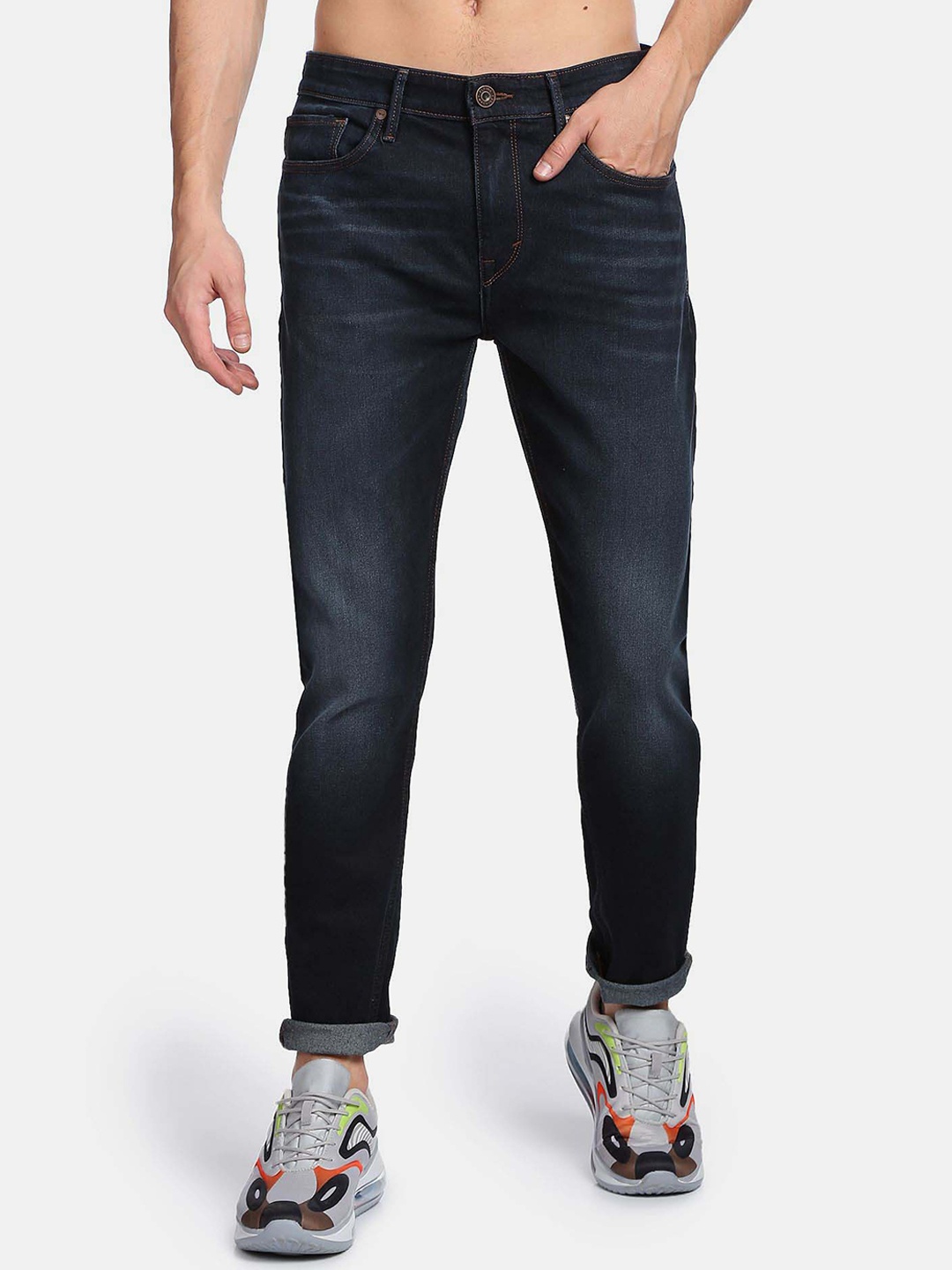 

Flying Machine Men Blue Slim Fit Low Distress Light Fade Jeans