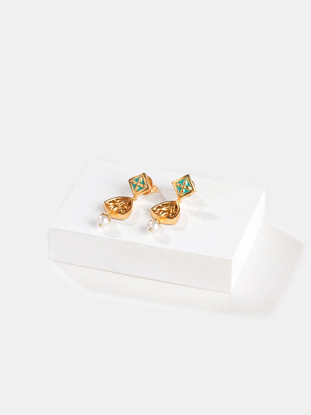 

SHAYA Gold-Plated Contemporary Drop Earrings
