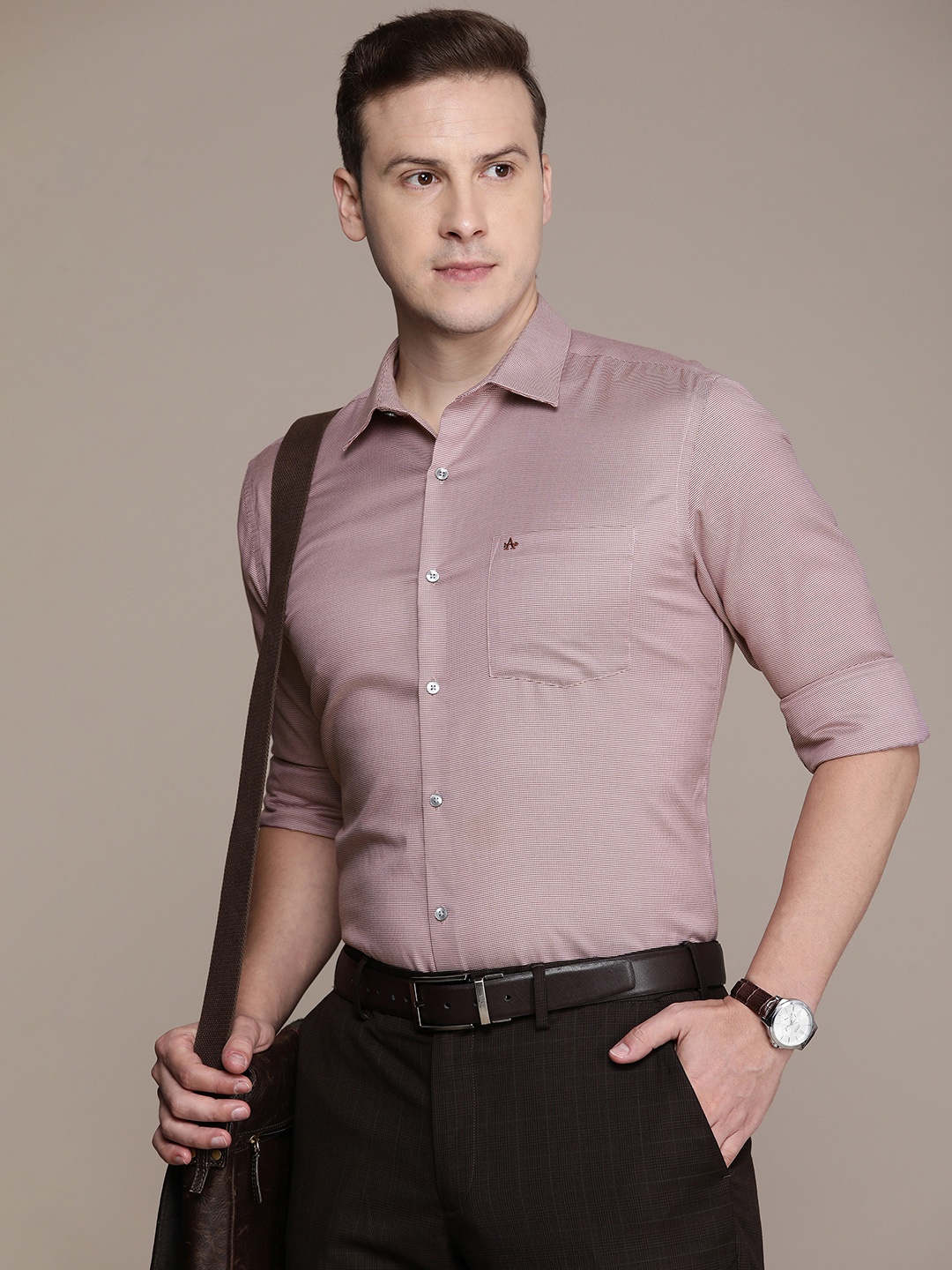

Arrow Men Auto Press Manhattan Slim Fit Formal Shirt, Red
