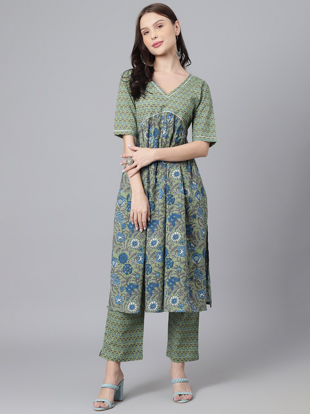 

DECKEDUP Women Floral Printed Pleated Pure Cotton Kurta with Trousers, Green