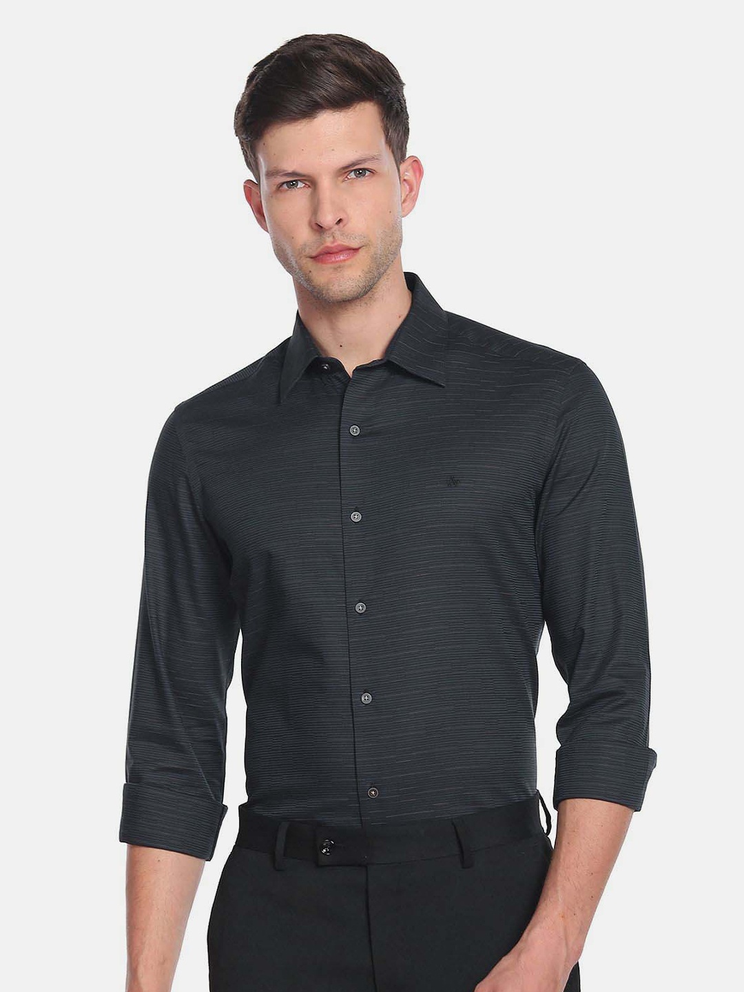 

Arrow New York Men Slim Fit Horizontal Striped Pure Cotton Formal Shirt, Black