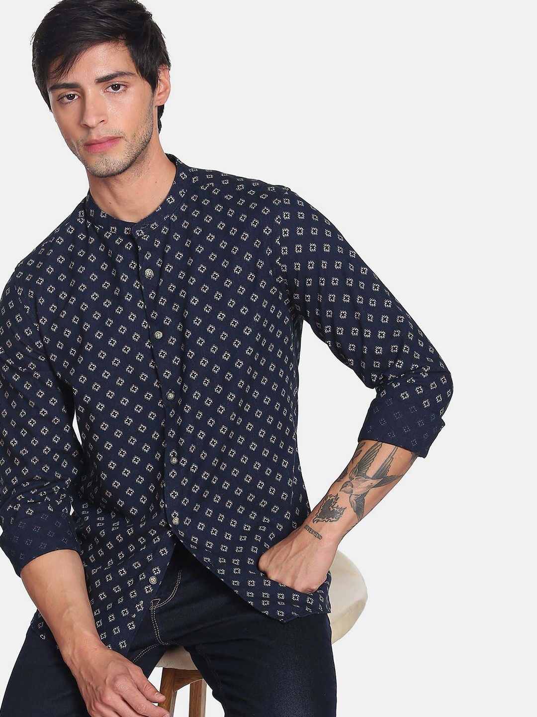 

Flying Machine Men Slim Fit Geometric Printed Pure Cotton Casual Shirt, Blue
