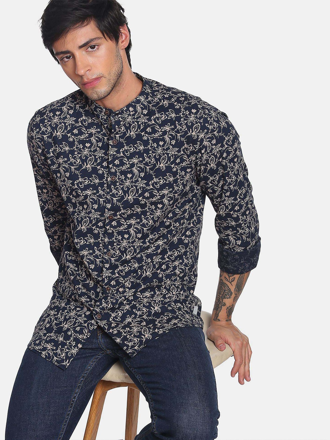 

Flying Machine Men Slim Fit Floral Printed Pure Cotton Casual Shirt, Blue