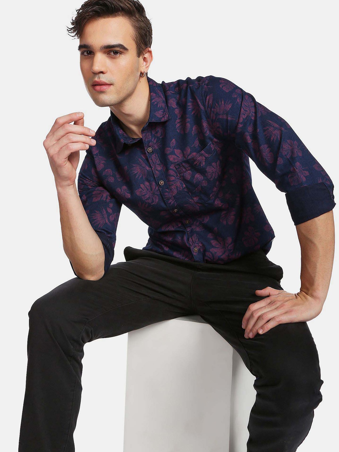 

Flying Machine Men Slim Fit Floral Printed Pure Cotton Casual Shirt, Blue