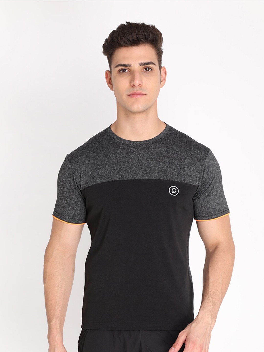 

CHKOKKO Men Colourblocked Dri-FIT T-shirt, Black