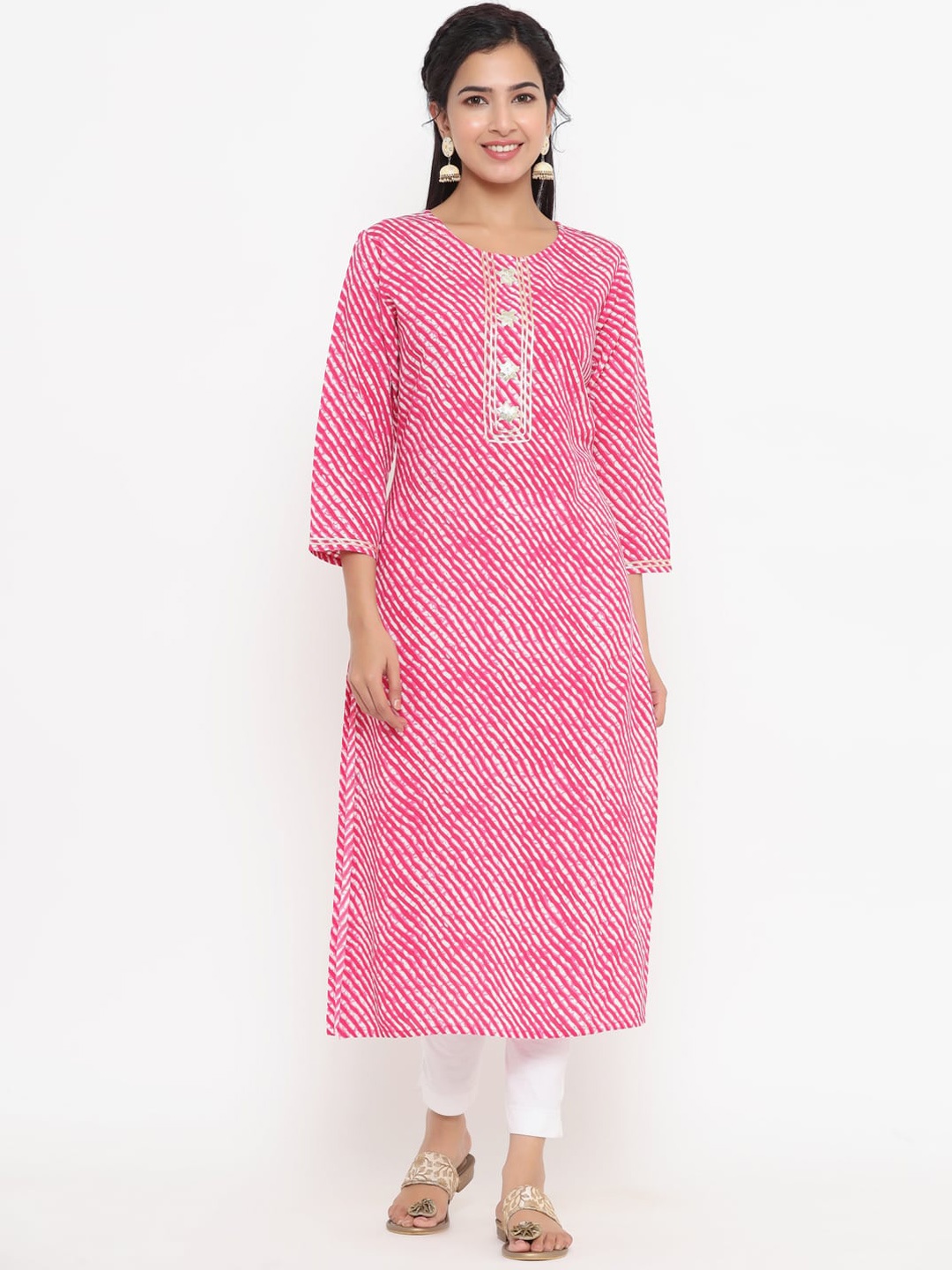 

Yufta Women Leheriya Printed Gotta Patti Kurta, Pink