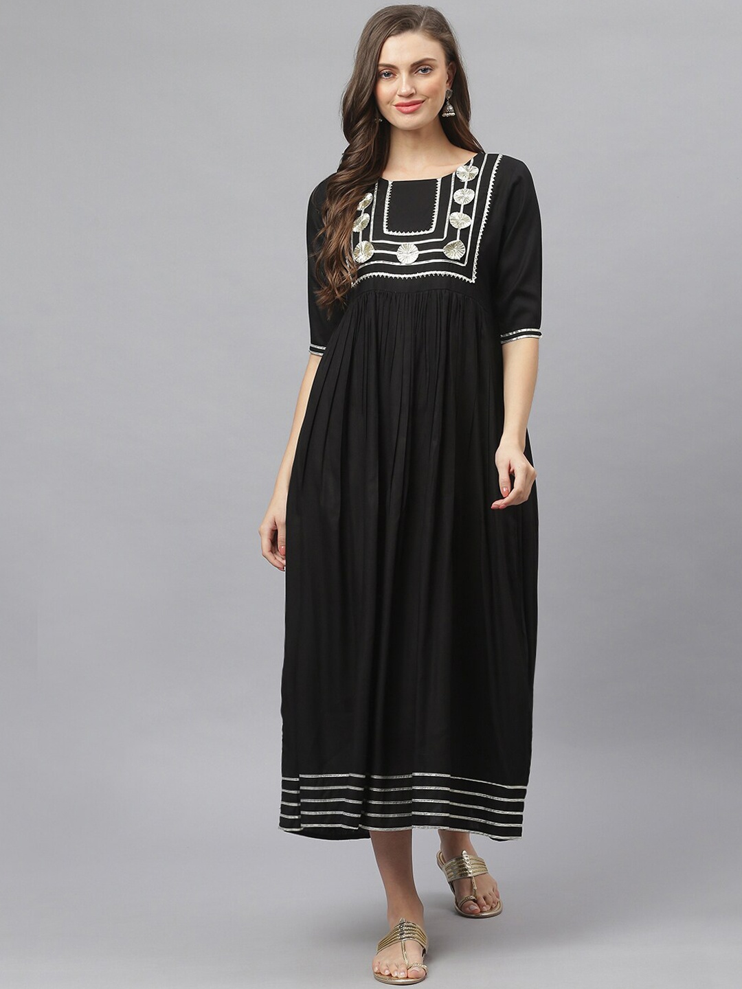 

Stylum Women Geometric Embroidered Gotta Patti Anarkali Kurta, Black