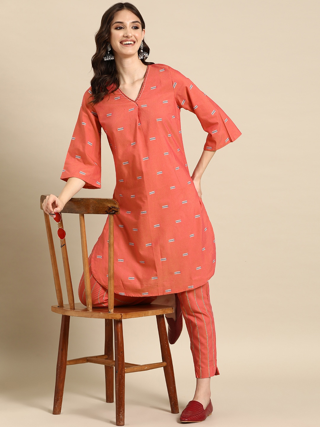 

Sangria Dobby Weave Kurta with Trousers, Rust