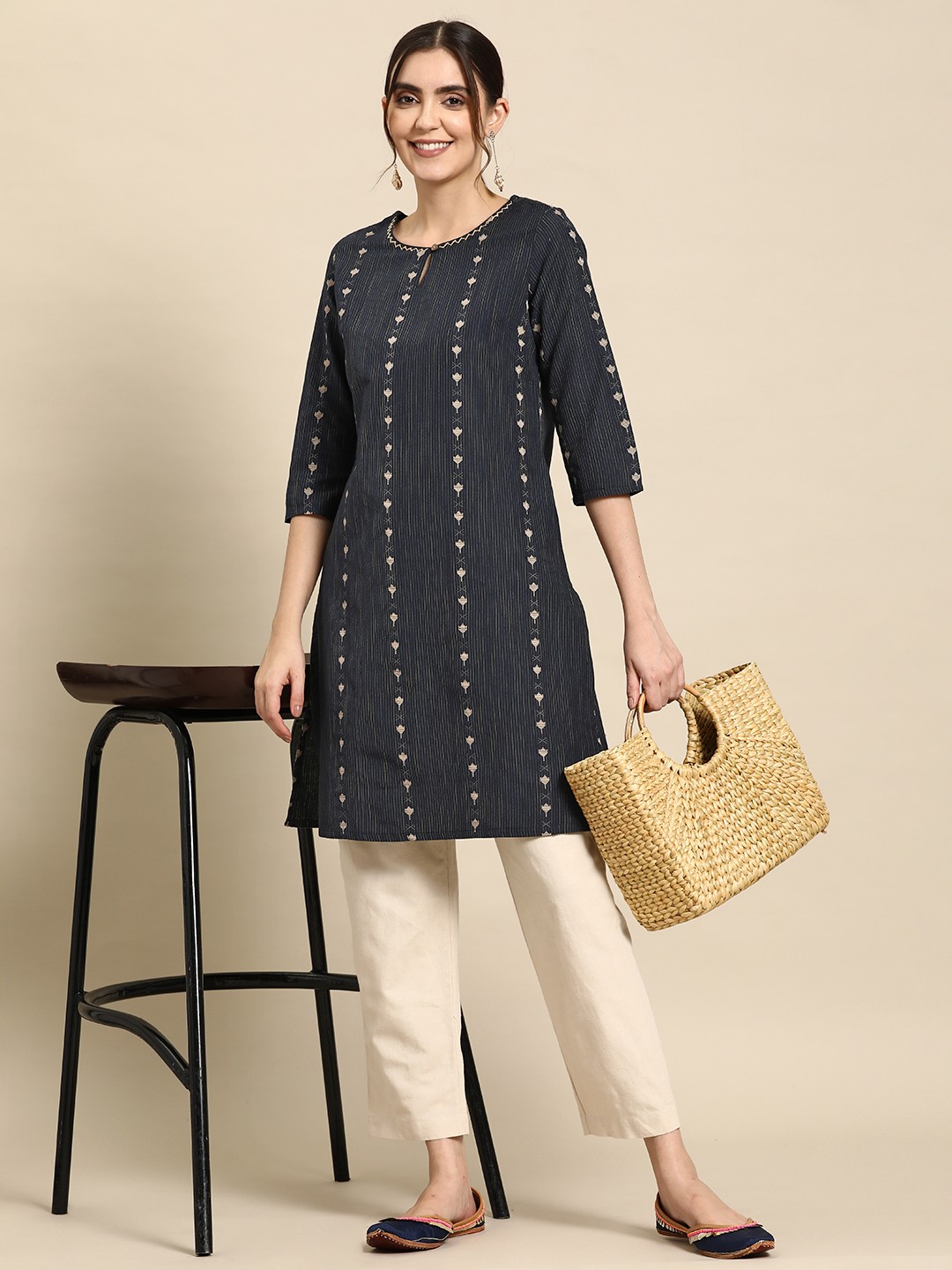 

Sangria Women Striped Keyhole Neck Kurta, Navy blue