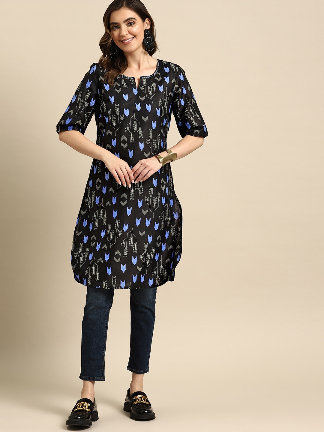 

Sangria Printed Curved Hem Pure Cotton Kurta, Black