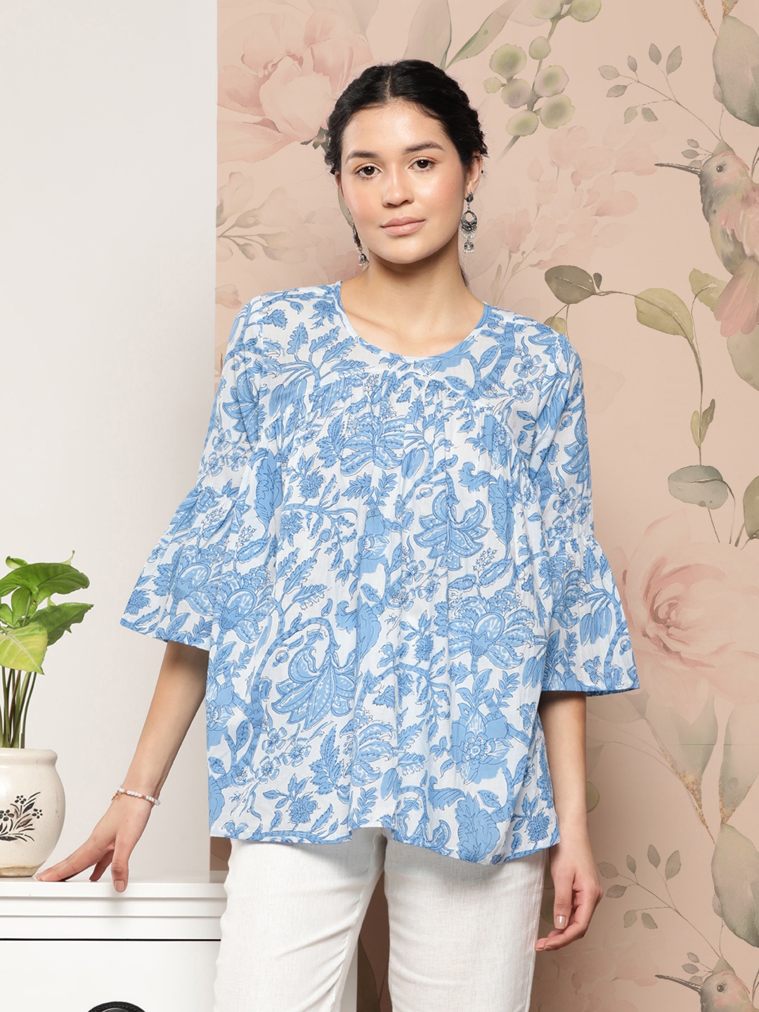 

Janasya Floral Print Bell Sleeves Longline Top, White