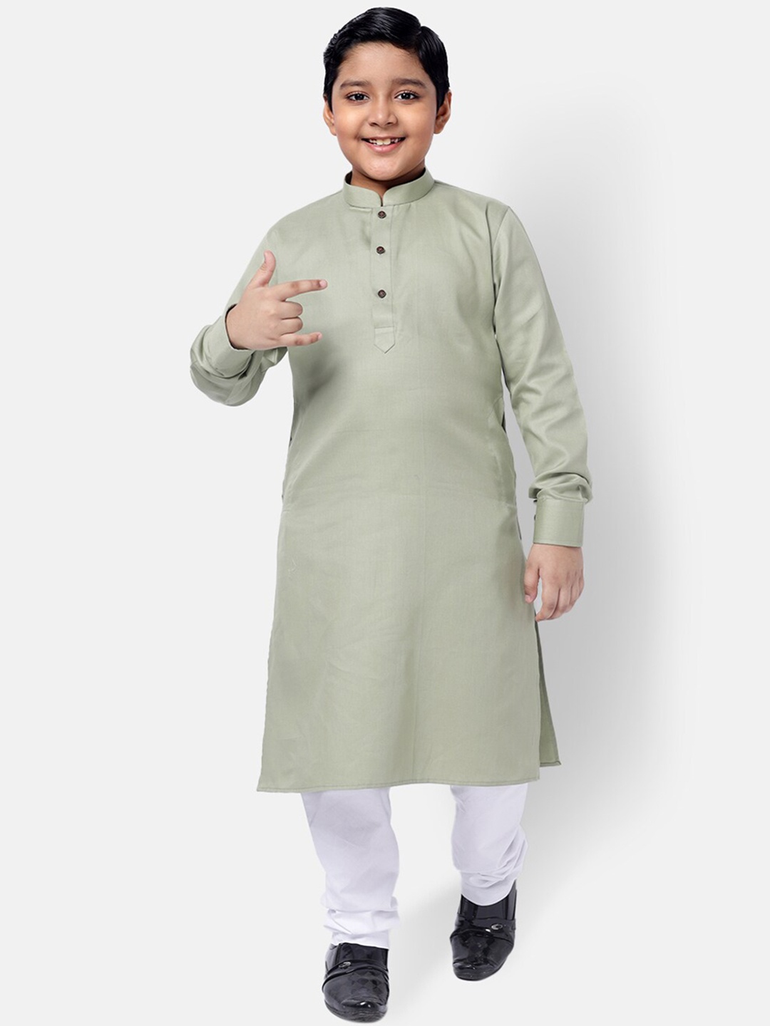 

NAMASKAR Boys Mandarin Collar Linen Kurta with Churidar, Lime green