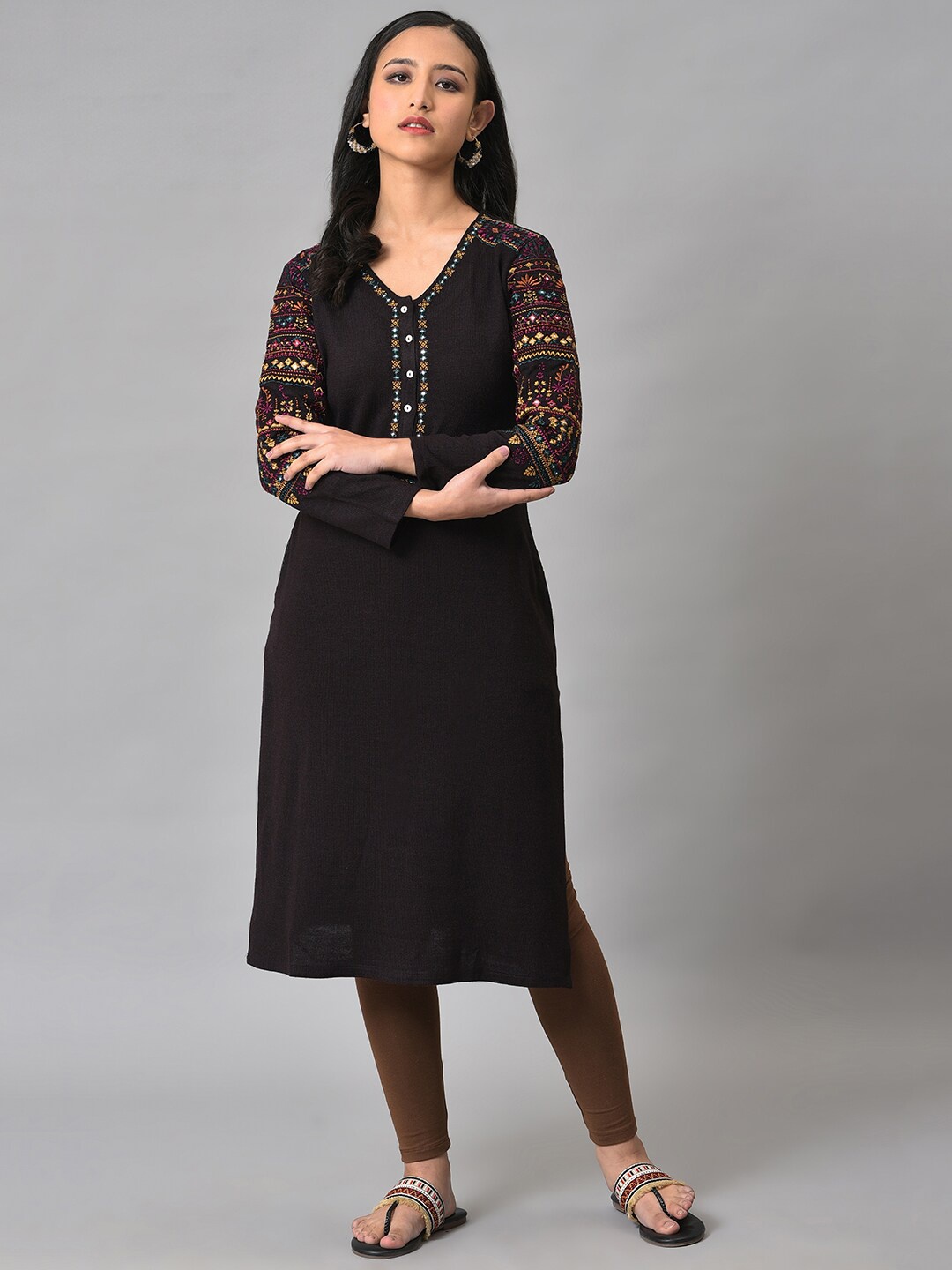 

W Women Thread Work V-Neck Acrylic Kurta, Brown