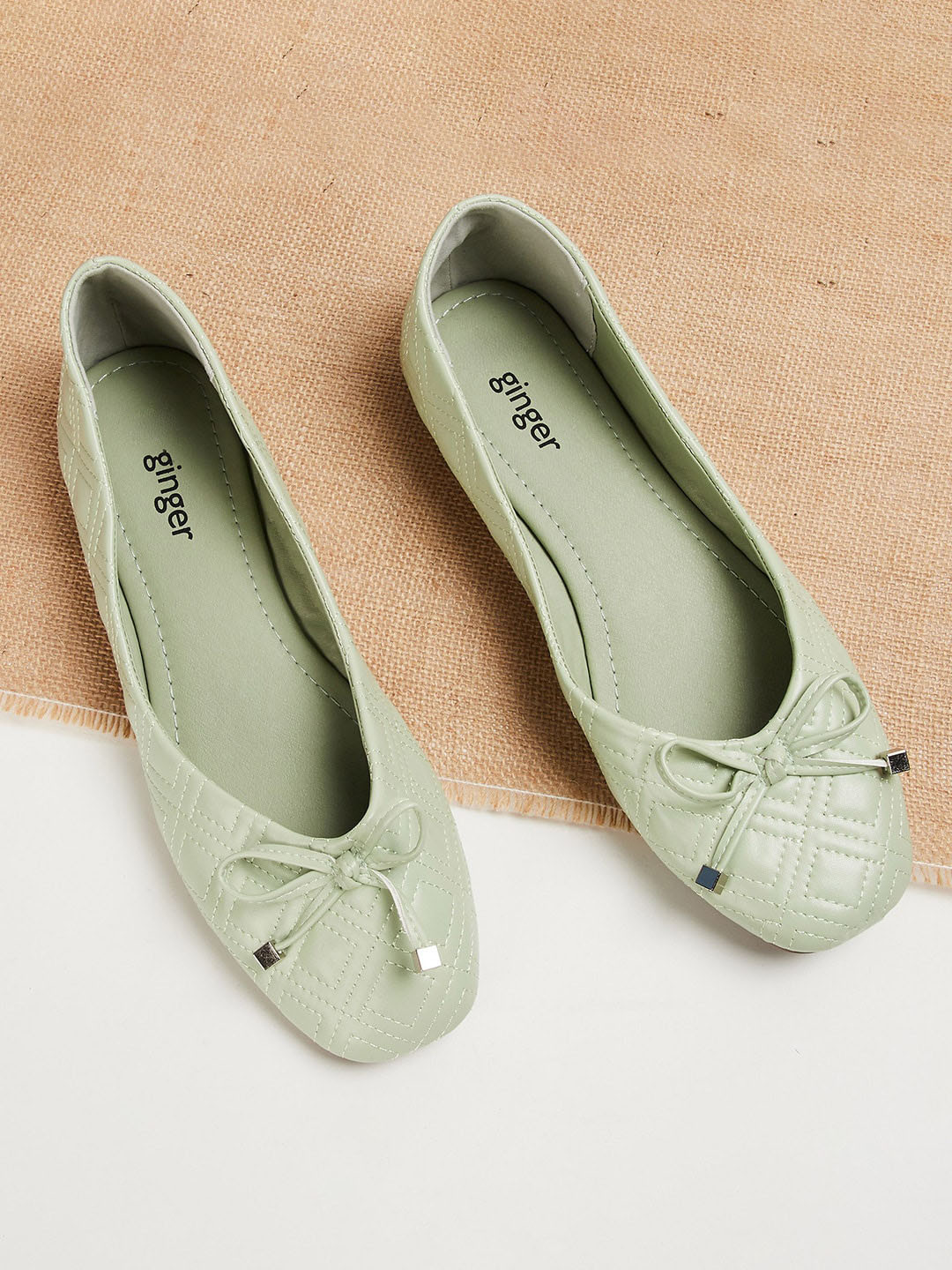 

Ginger by Lifestyle Women Textured Ballerinas With Bows, Green