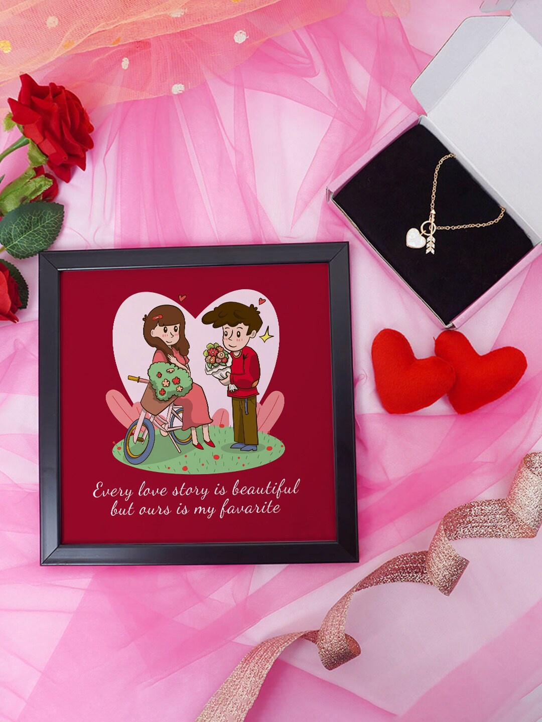 

Crazy Corner Valentine's Day Gift Red 2 Pcs Printed Photo Frame & Pendant