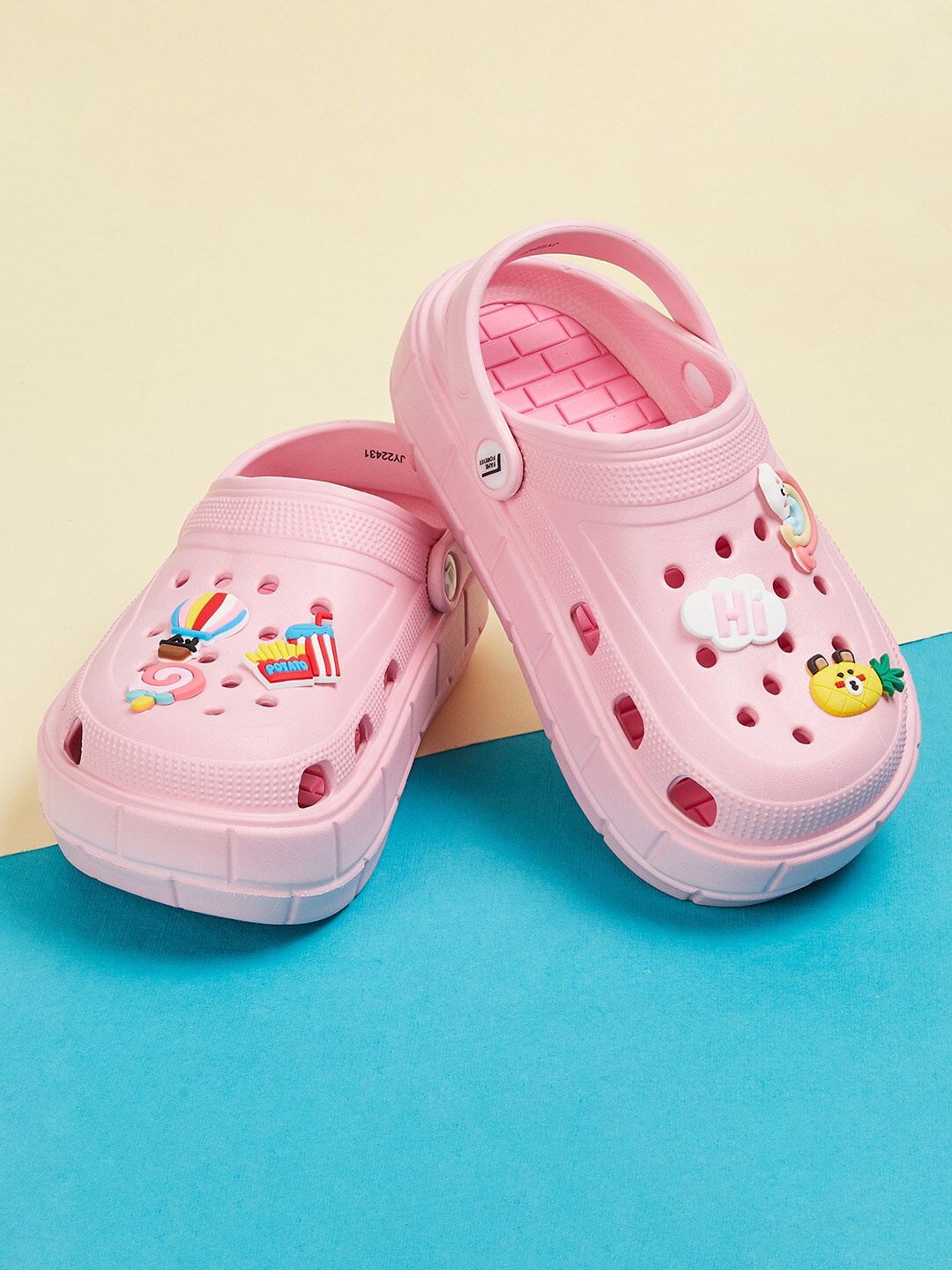 

Fame Forever by Lifestyle Girls Printed Rubber Clogs, Pink