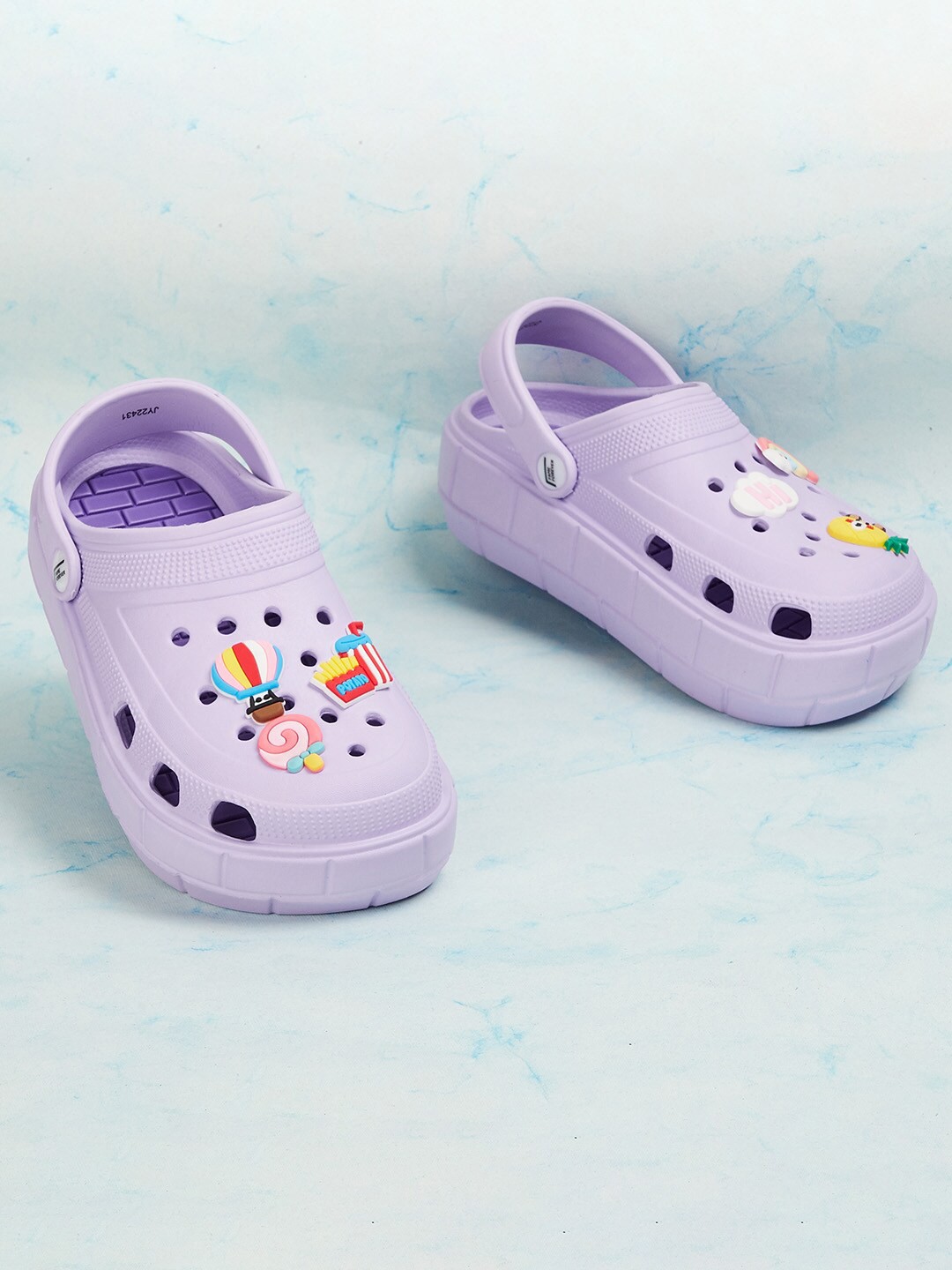 

Fame Forever by Lifestyle Girls Printed Rubber Clogs, Purple