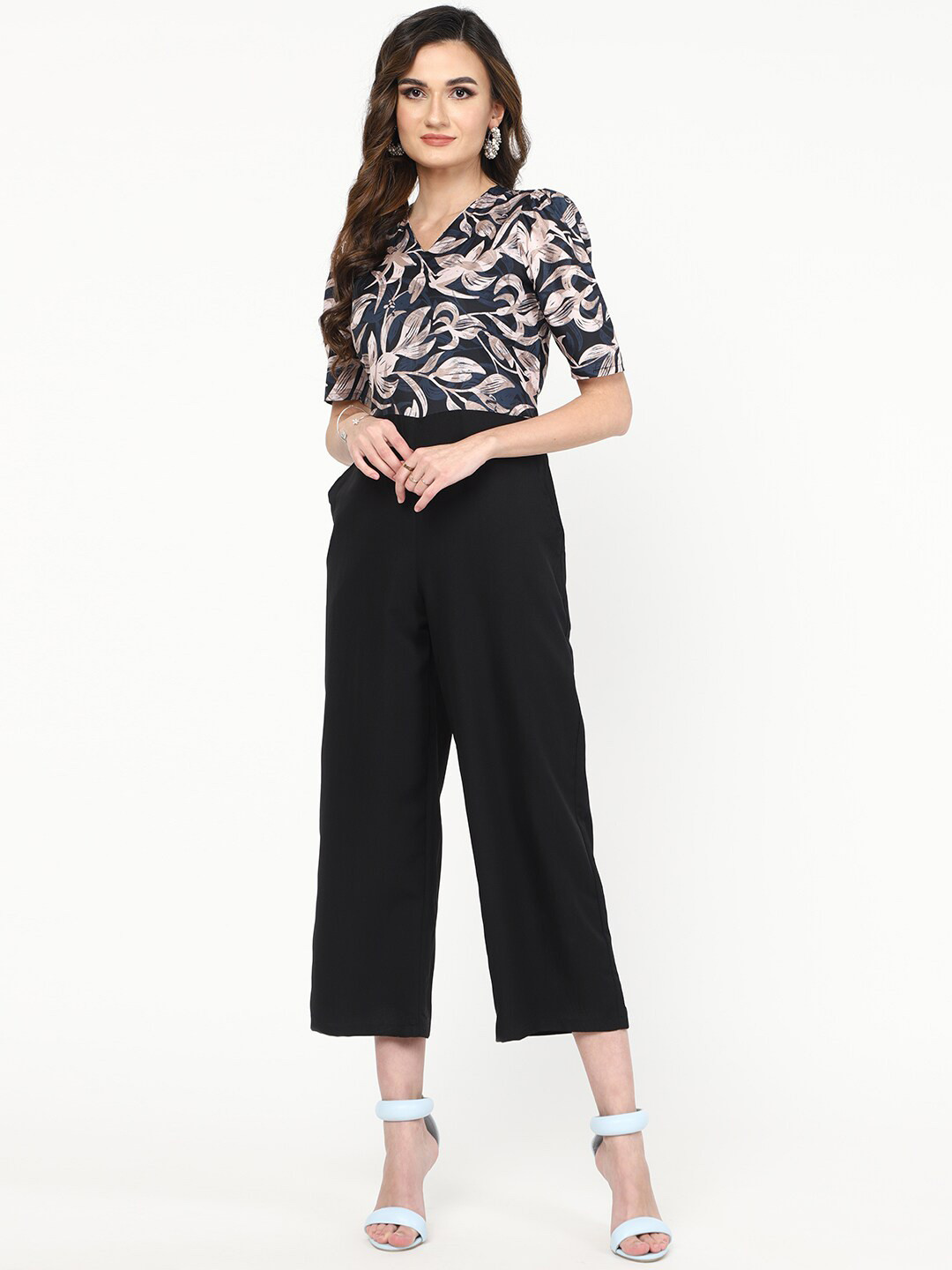 

J Turritopsis Printed V-Neck Short Sleeves Capri Jumpsuit, Black