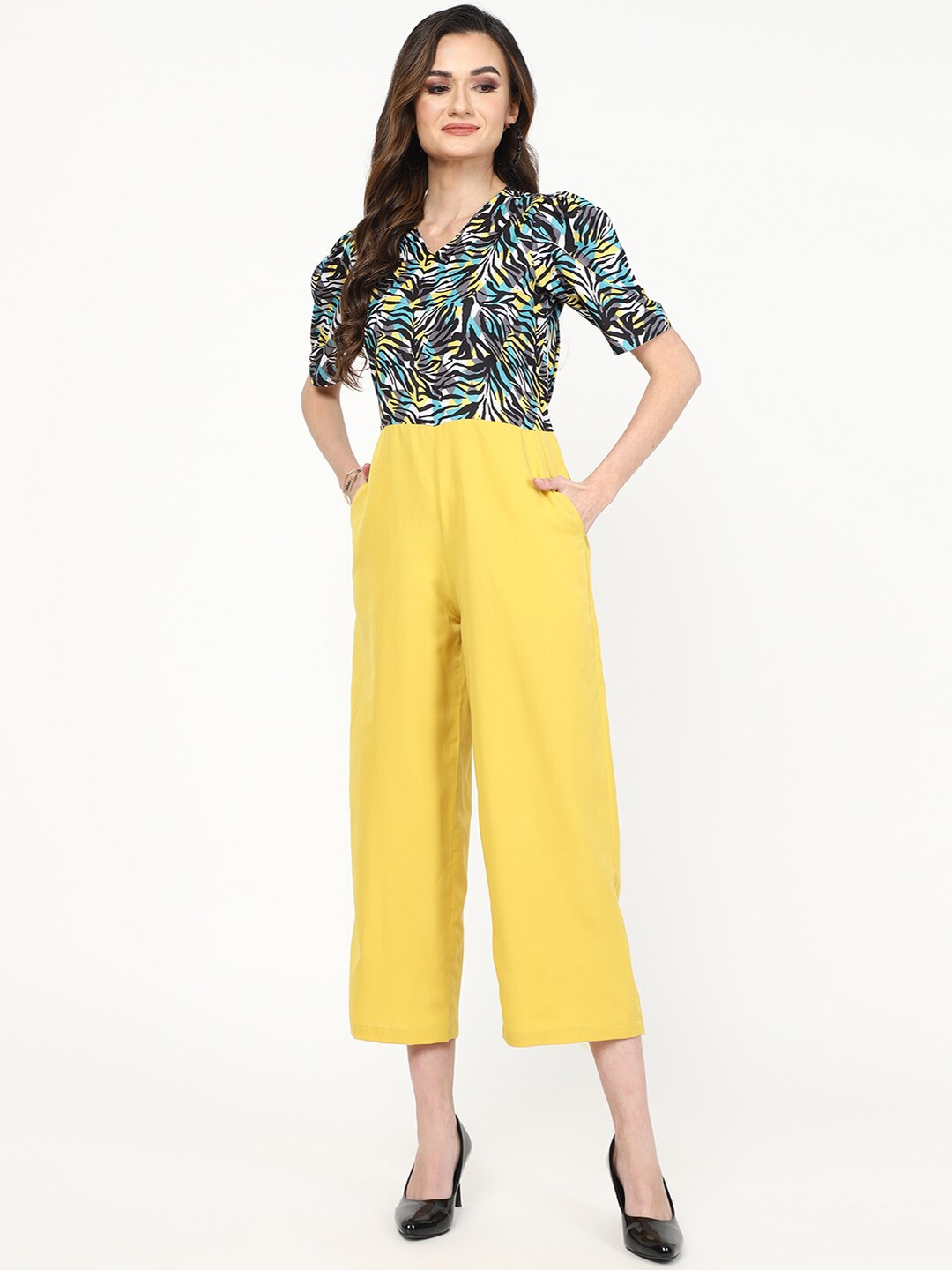 

J Turritopsis Printed V-Neck Short Sleeves Capri Jumpsuit, Yellow