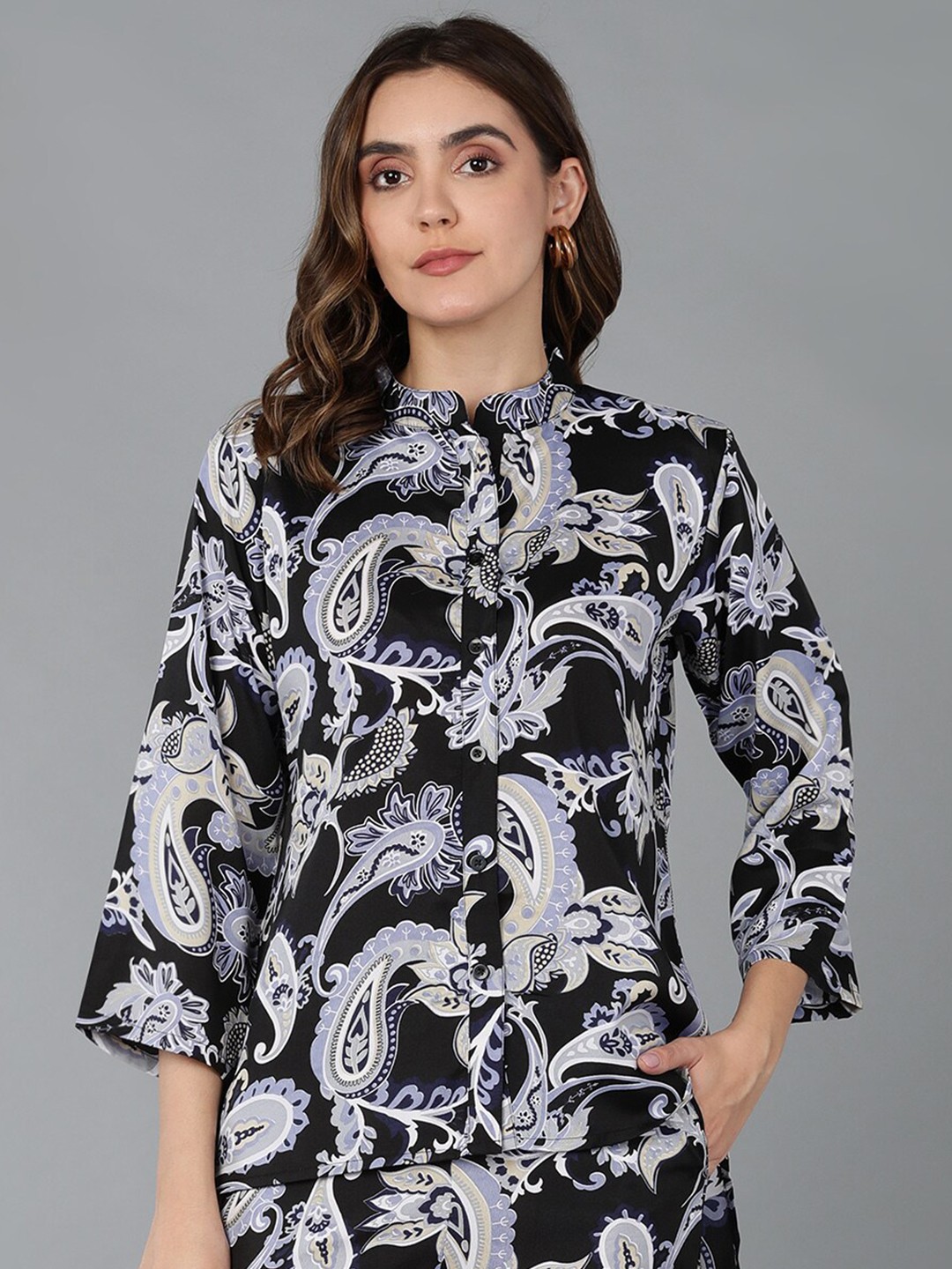 

Fashfun Women Standard Floral Printed Semiformal Shirt, Black