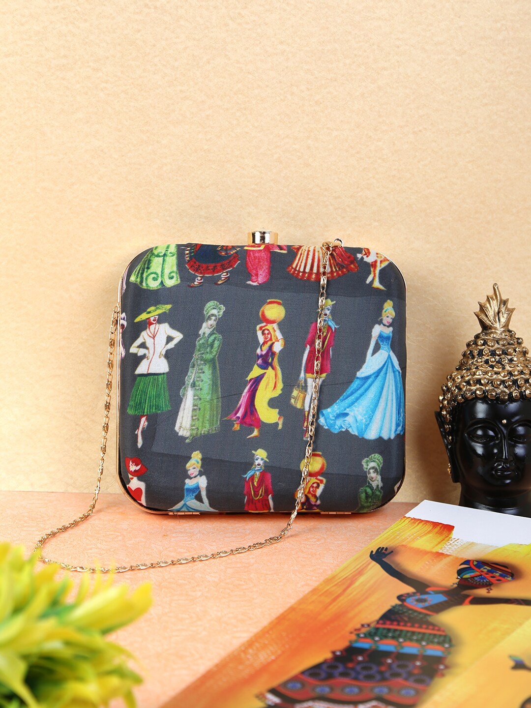 

TRINK Printed Box Clutch With Chain Strap, Black