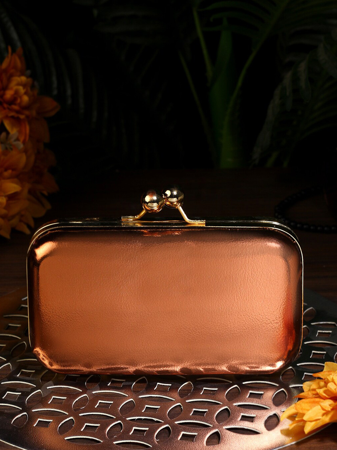

TRINK Box Clutch With Chain Strap, Gold