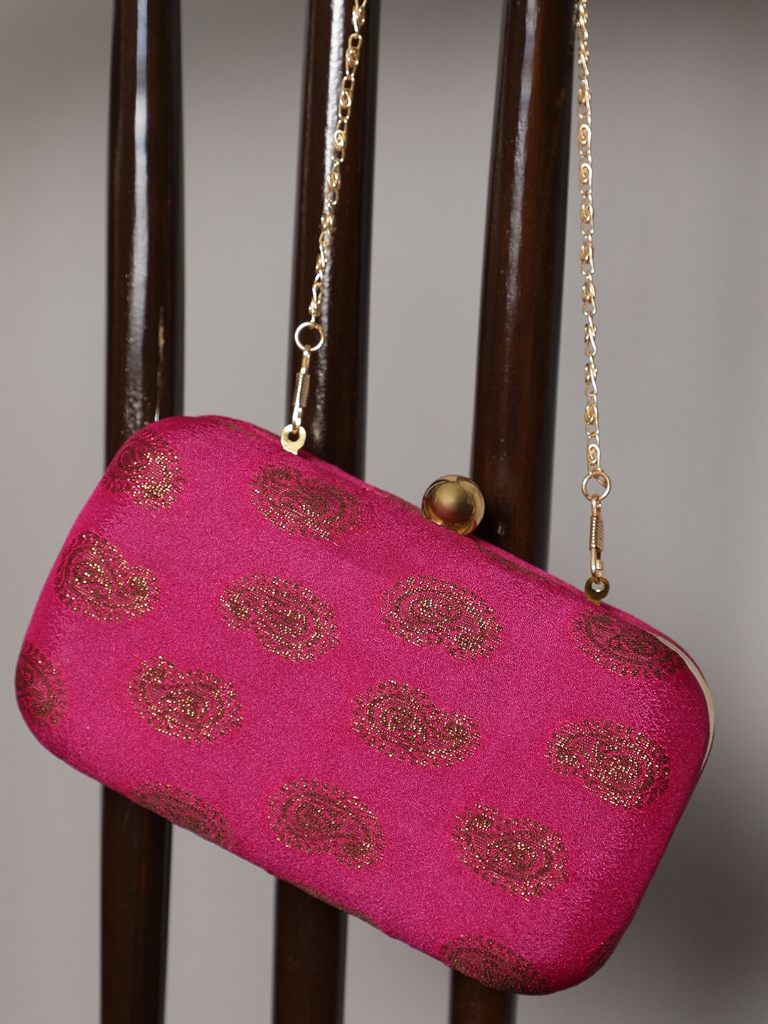 

TRINK Georgette Zari Banarasi Jacquard Fabric Box With Chain Strap, Pink