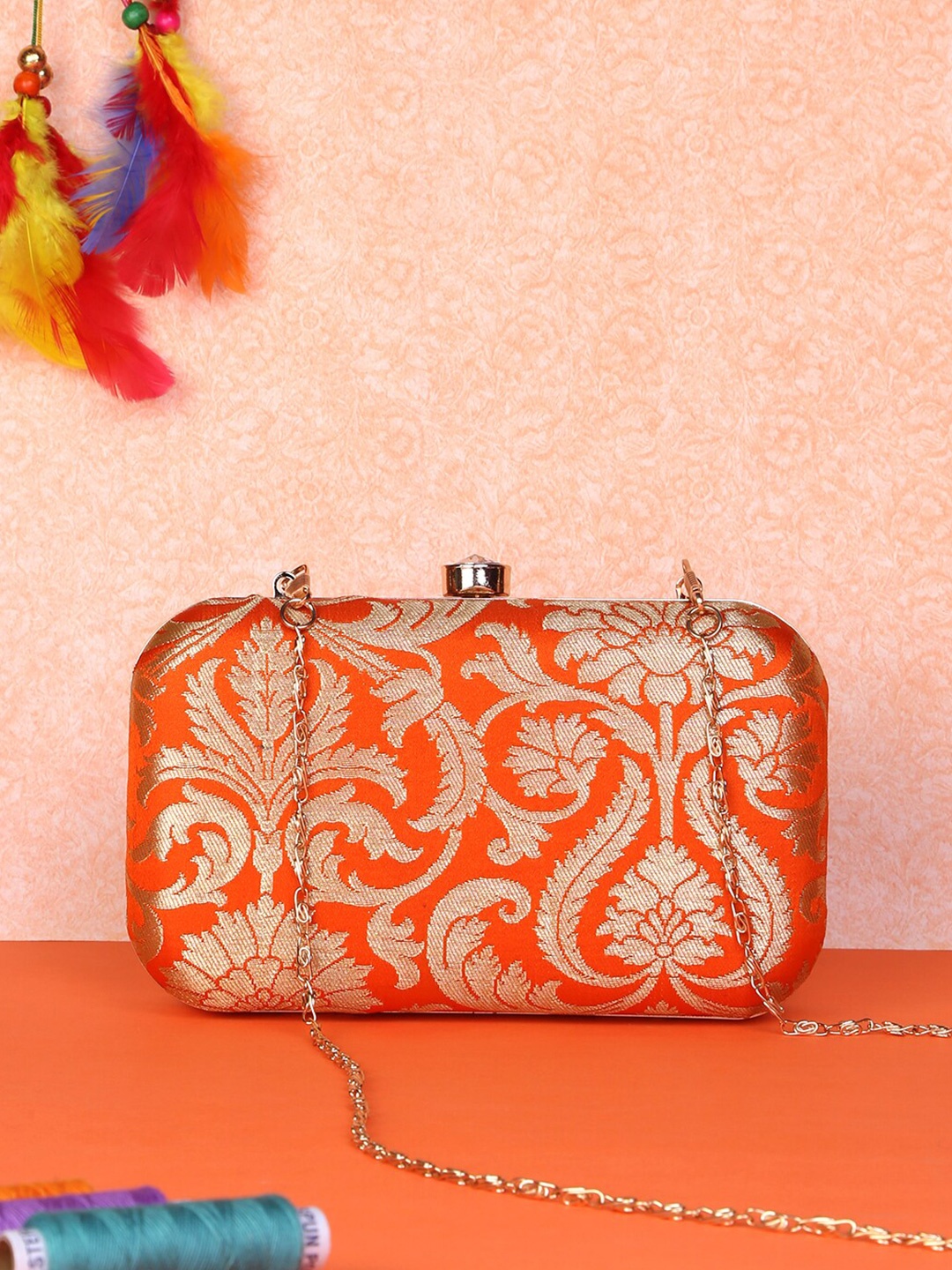 

TRINK Printed Box Clutch With Chain Strap, Orange