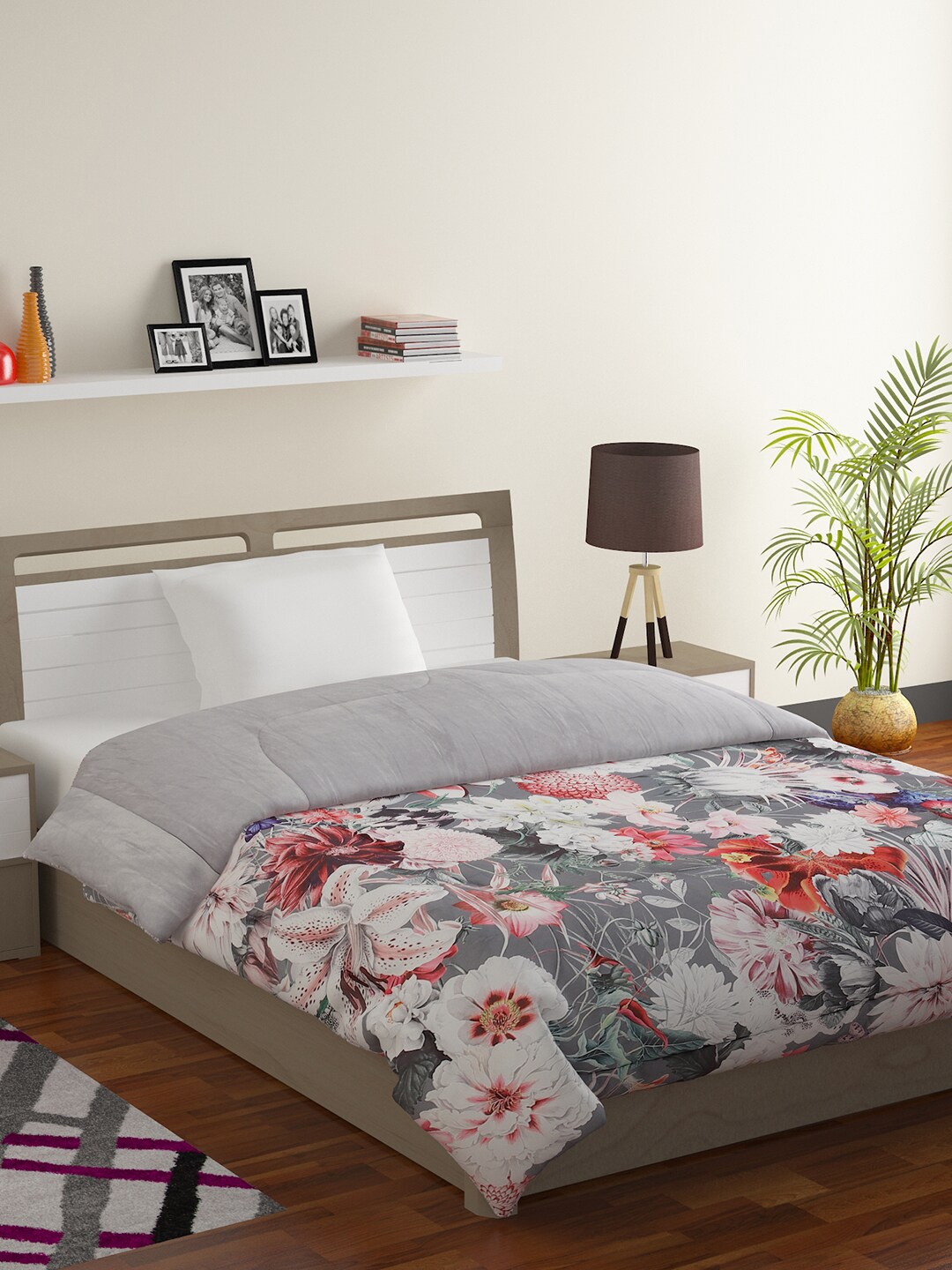 

BOMBAY DYEING Entice Grey Floral Heavy Winter 787 GSM Single Bed Comforter