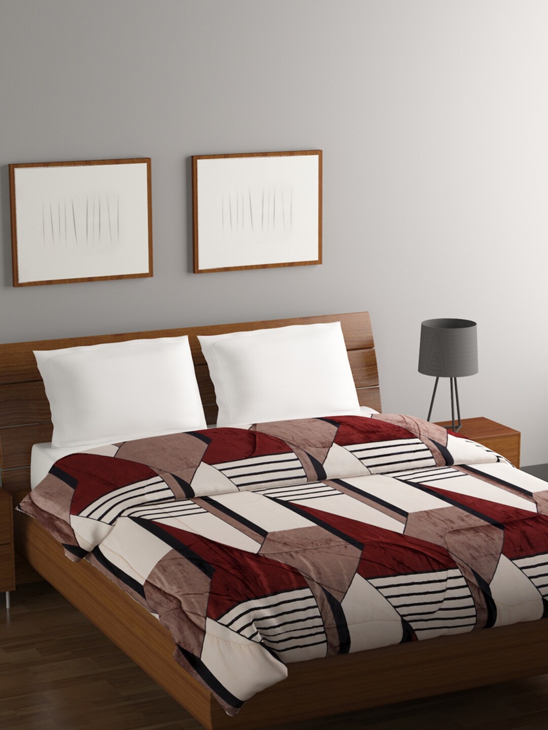 

BOMBAY DYEING Juniper Maroon & White 795 GSM Double Bed Comforter