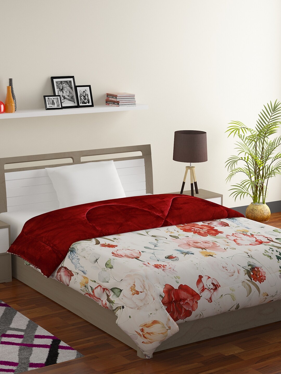 

BOMBAY DYEING Entice White & Red Floral Heavy Winter 787 GSM Single Bed Comforter