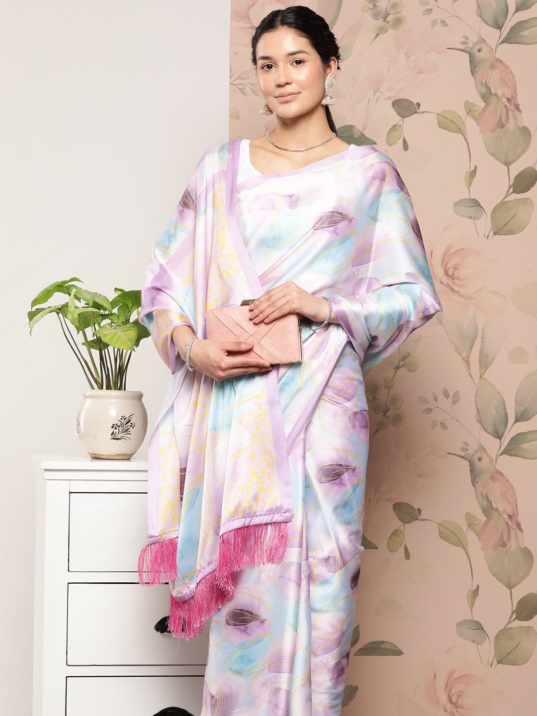 

VASTRANAND Printed Satin Saree, Blue