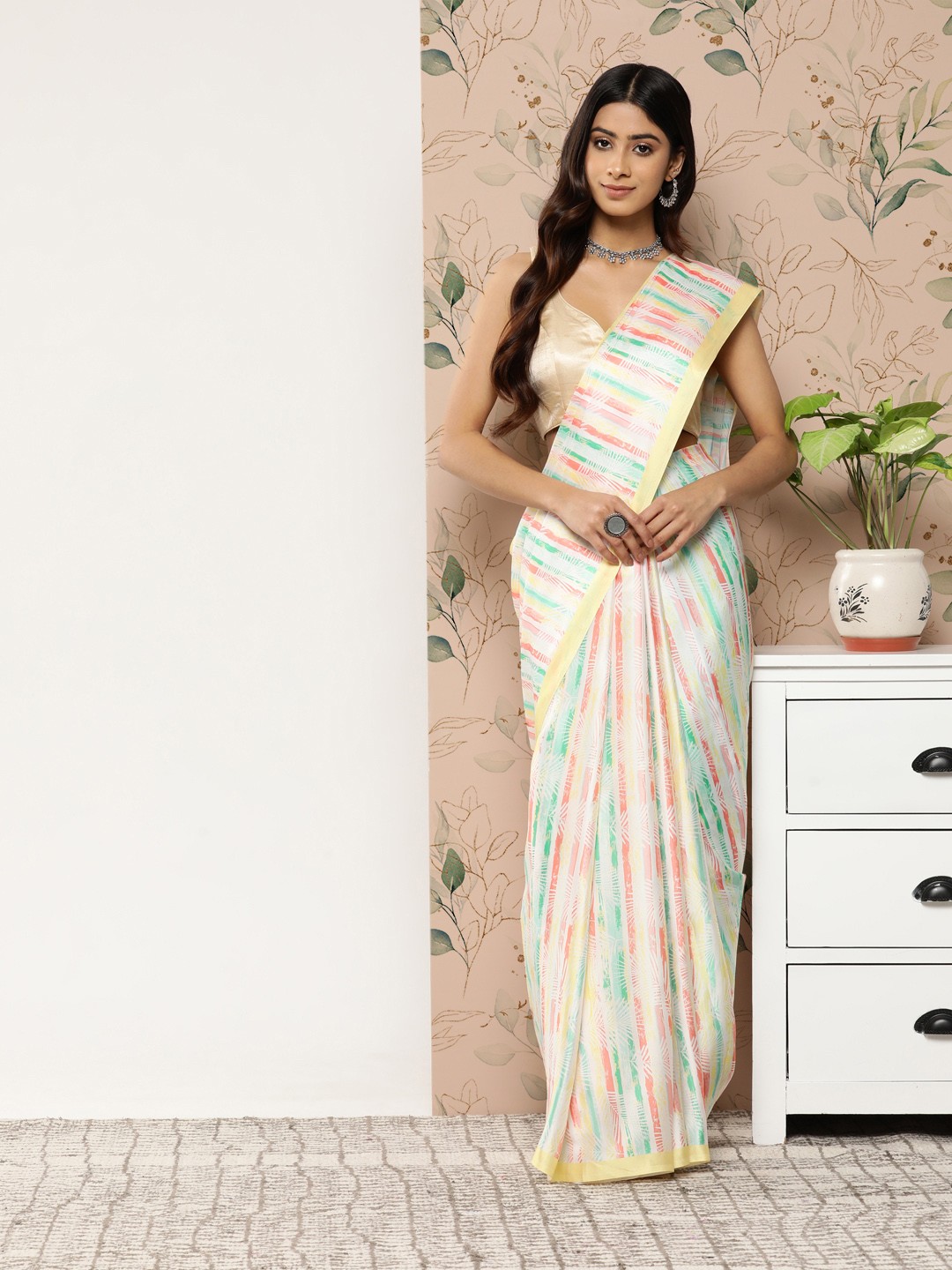 

VASTRANAND Striped Satin Saree, Multi