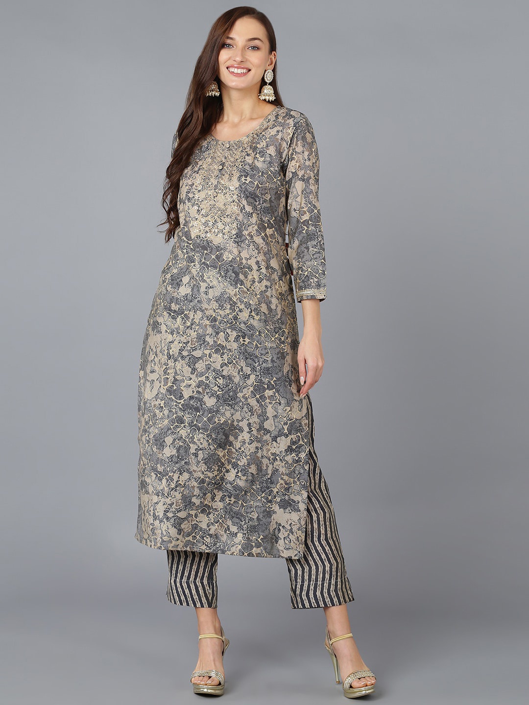 

AHIKA Women Yoke Design Kurta, Grey