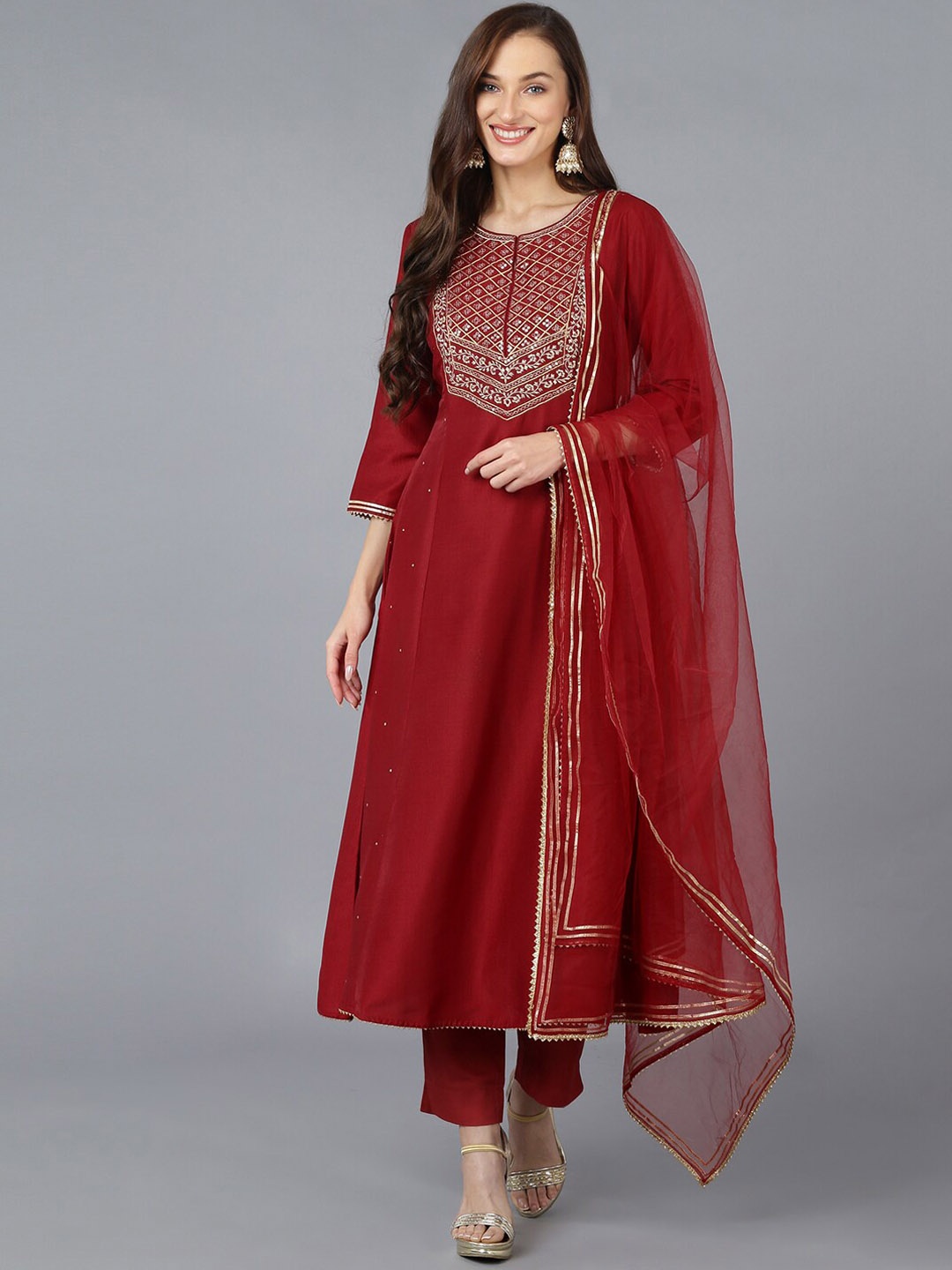 

AHIKA Ethnic Motifs Yoke Design Sequinned Kurta with Trousers & Dupatta, Maroon