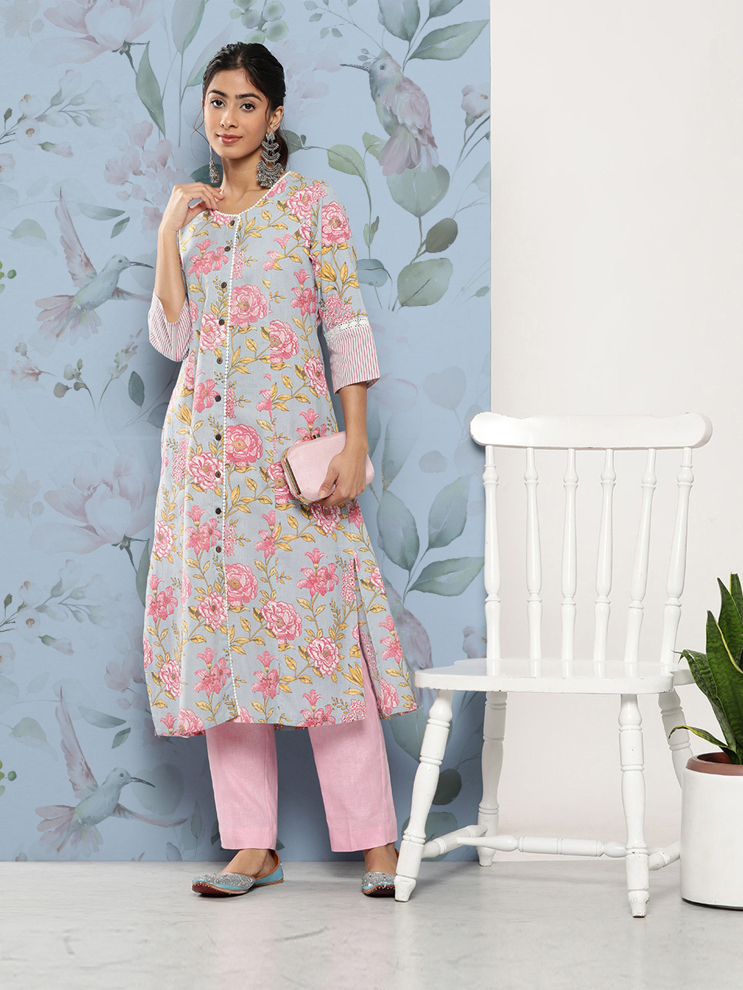 

Divena Floral Printed A-Line Kurta, Blue