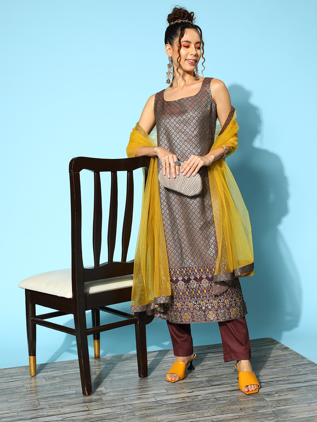 

Inddus Women Silk Blend Kurta with Trousers & Dupatta, Maroon