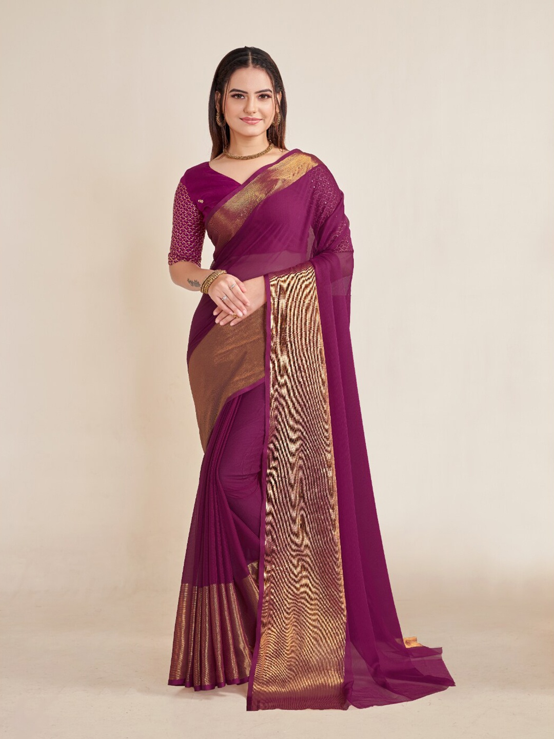 

Ambuja International Zari Border Saree, Maroon