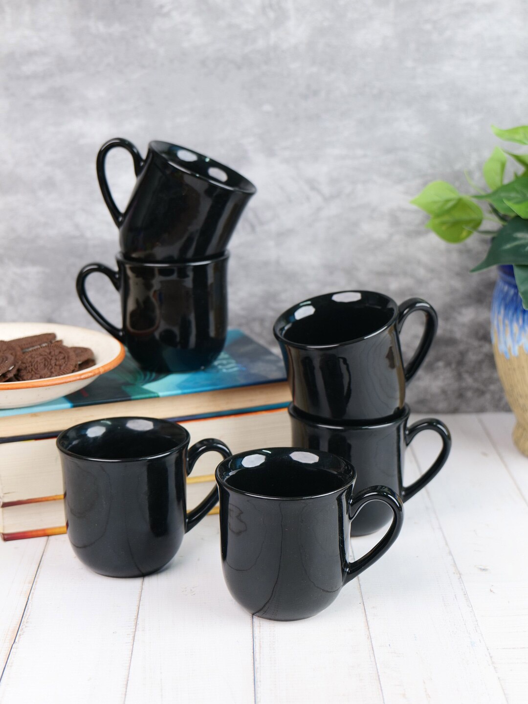 

VarEesha Black 6 Pcs Solid Ceramic Glossy Cups 150 ml Each