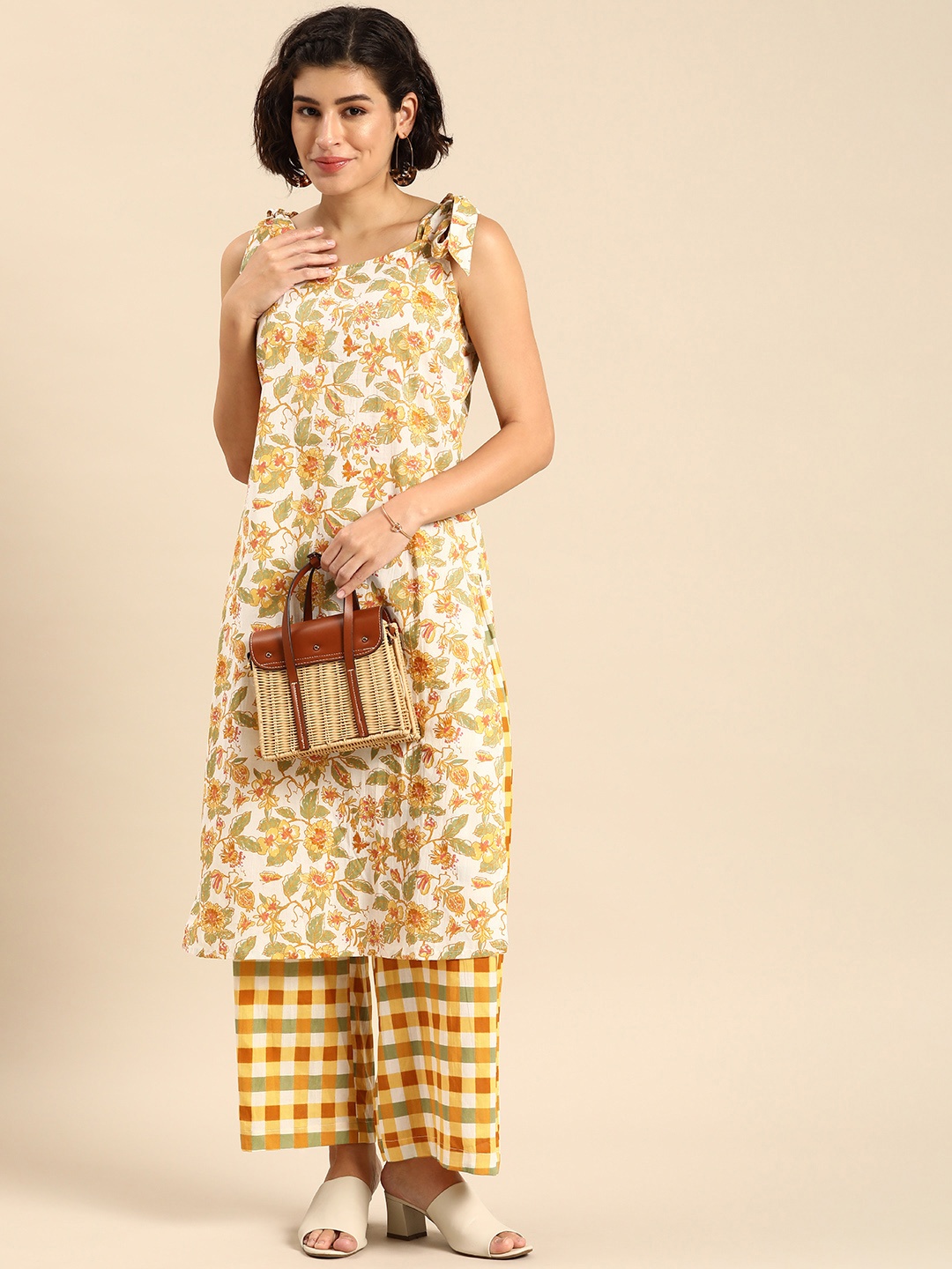 

Anouk Women Floral Printed Regular Pure Cotton Kurta With Palazzos, Multi