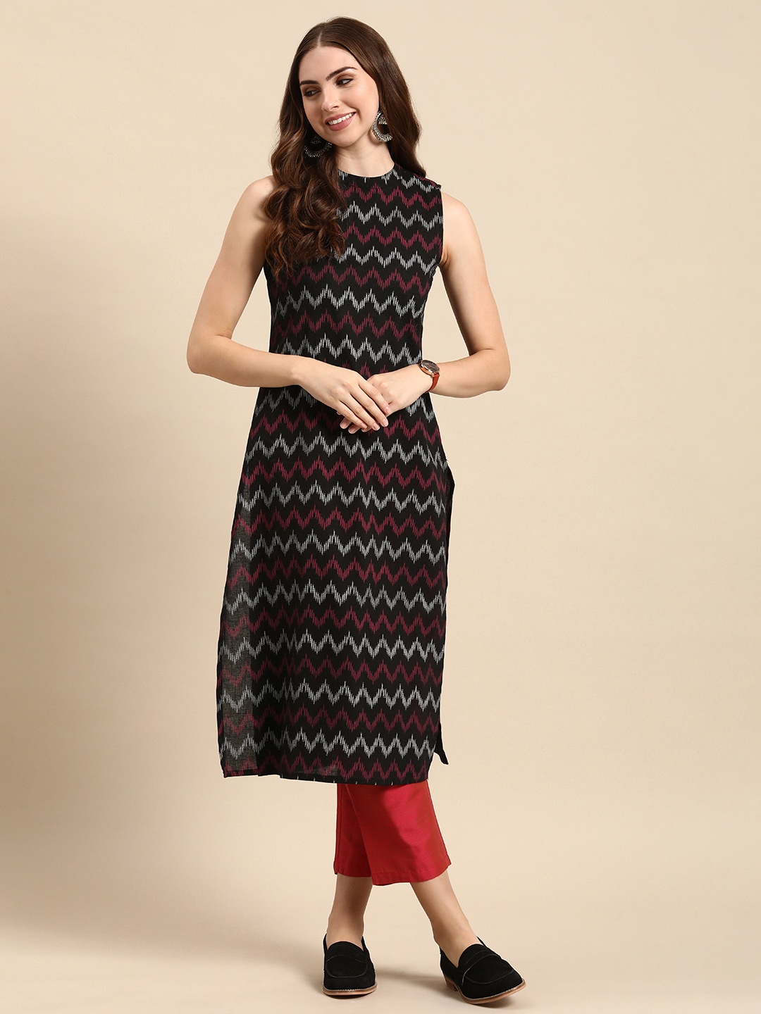 

Anouk Pure Cotton Ikat Chevron Printed Kurta, Black