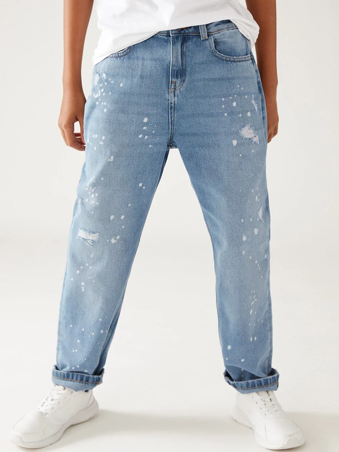 

Marks & Spencer Boys Straight Fit High-Rise Mildly Distressed Light Fade Pure Cotton Jeans, Blue