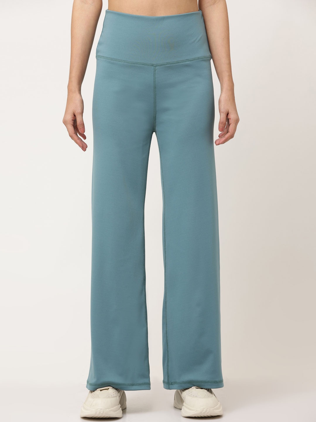 

EVERDION Women Relaxed Flared High-Rise Easy Wash Trousers, Blue