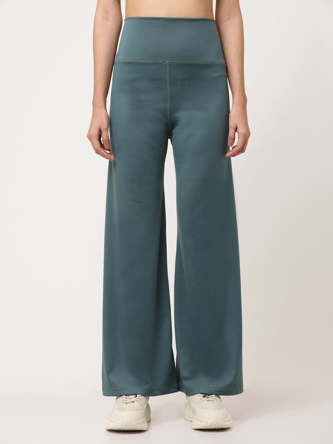 

EVERDION Women Relaxed Flared High-Rise Easy Wash Trousers, Teal