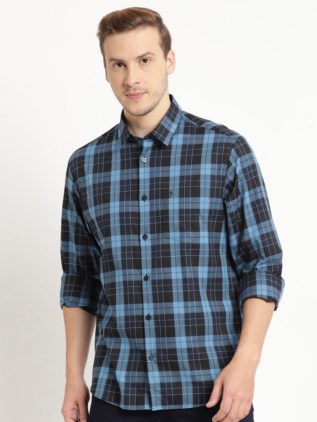 

Indian Terrain Men Chiseled Slim Fit Tartan Checks Pure Cotton Casual Shirt, Blue