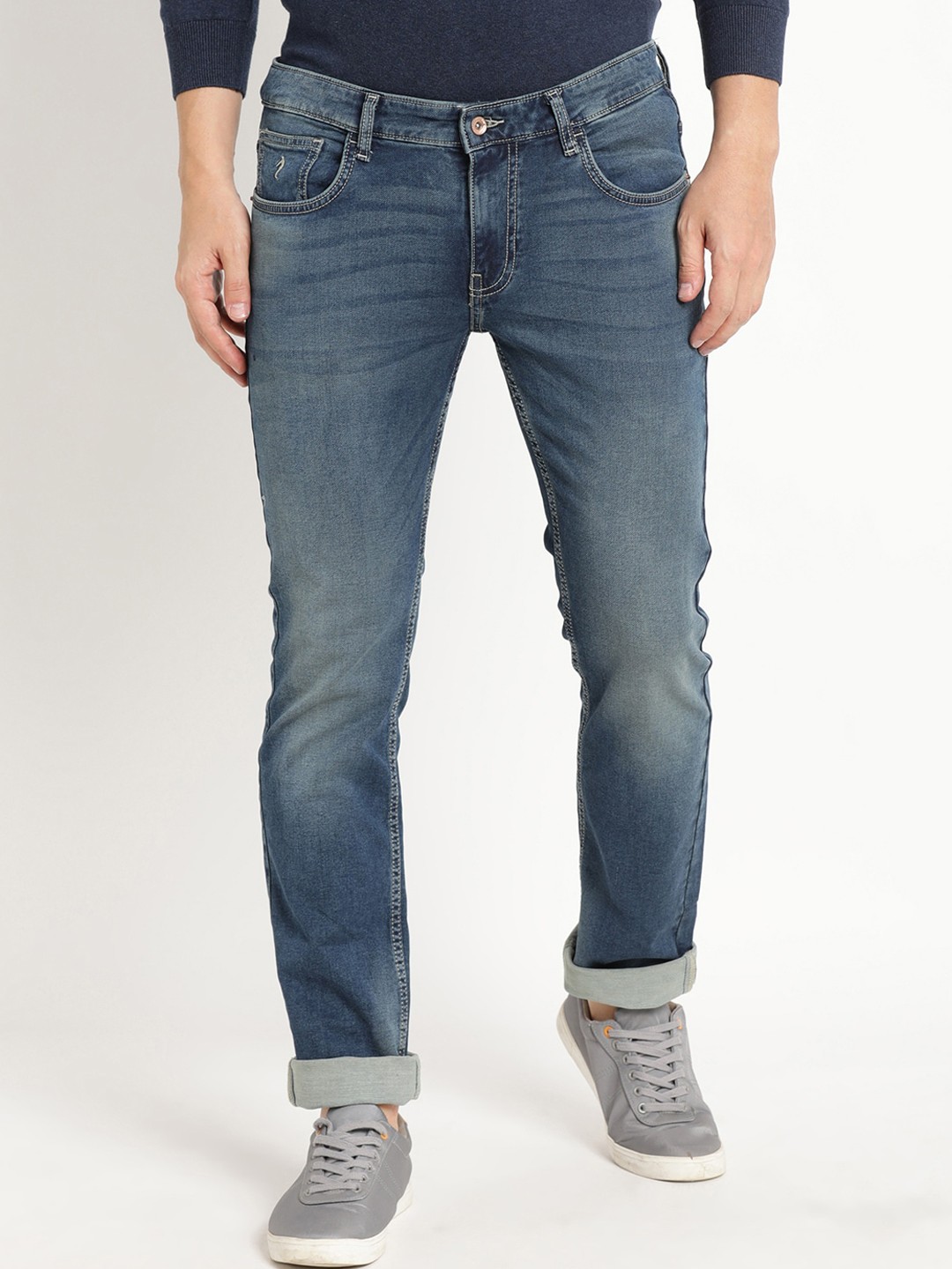 

Indian Terrain Men Brooklyn Slim Fit Light Fade Pure Cotton Jeans, Blue