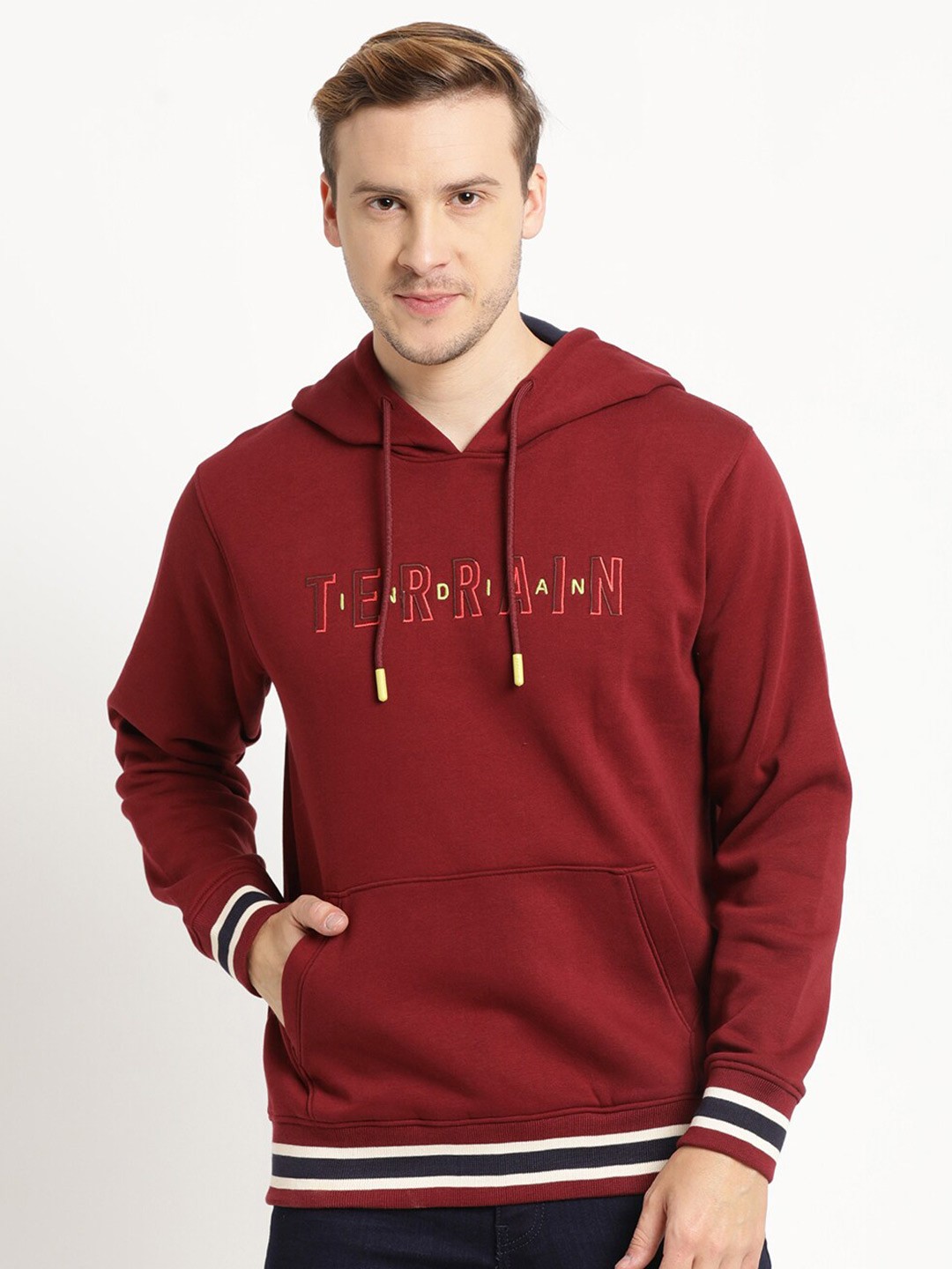 

Indian Terrain Men Printed Hooded Cotton Sweatshirt, Red