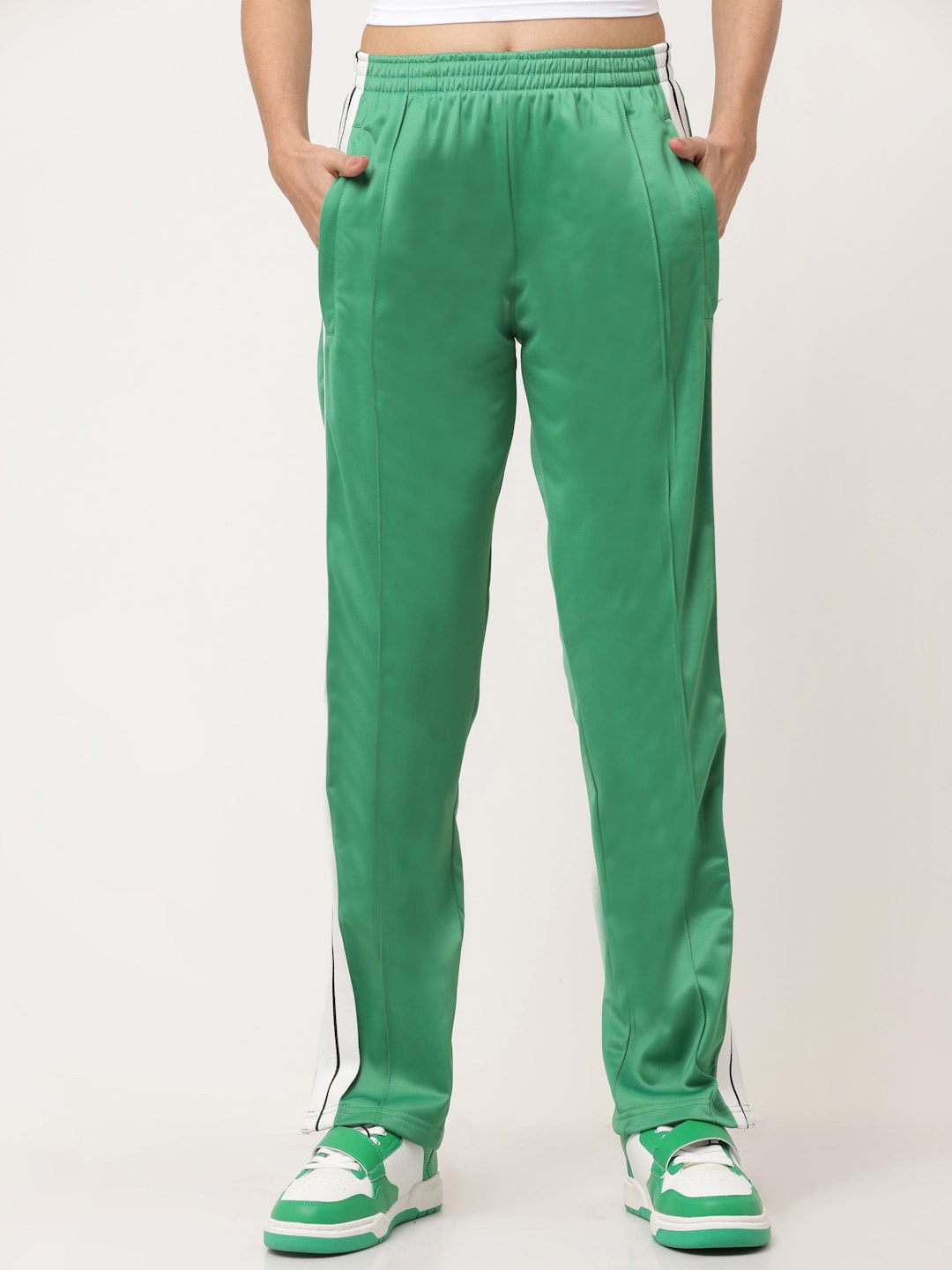 

EVERDION Women Pleated Relaxed Trousers, Green